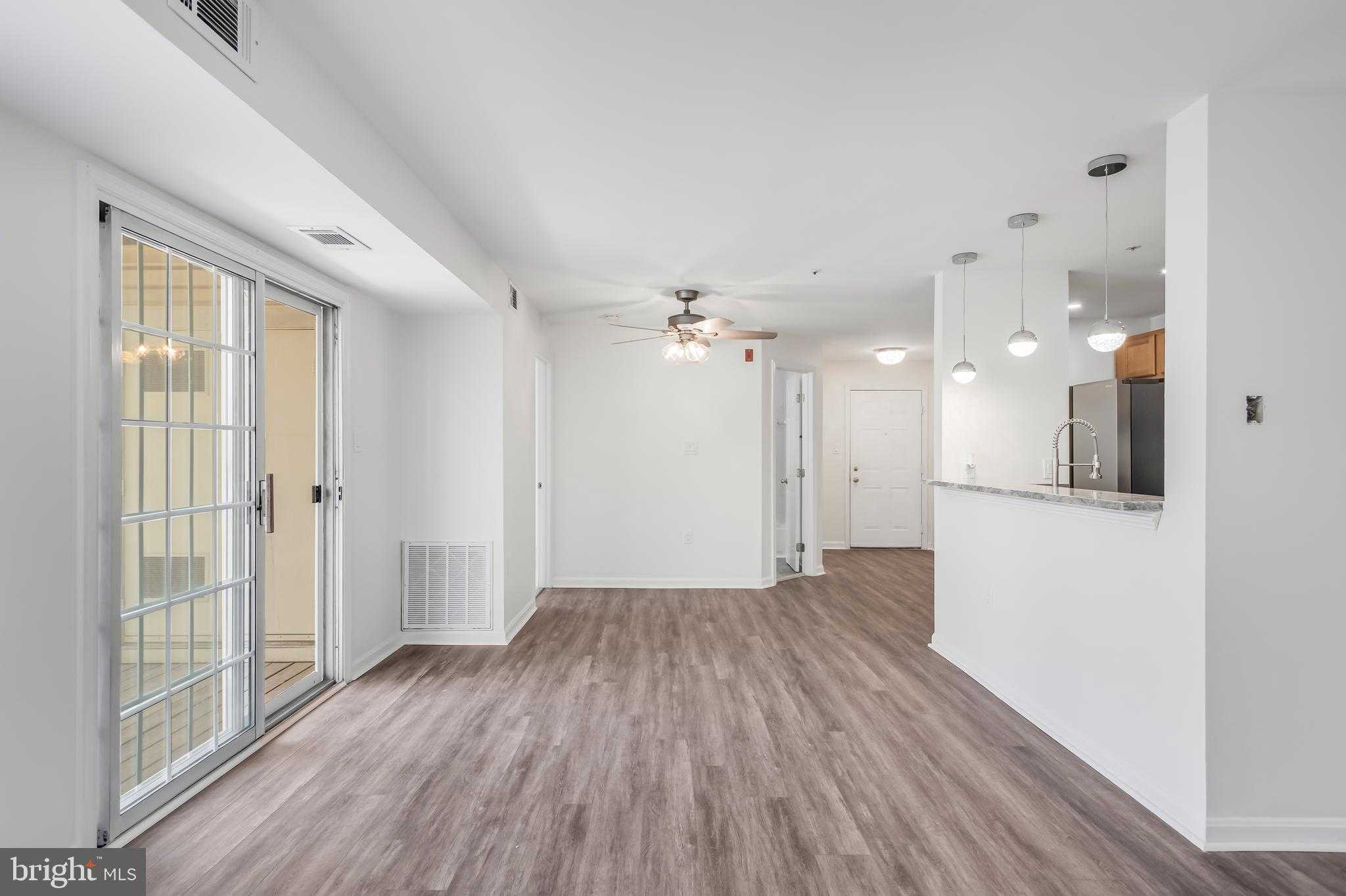 9700 Lake Pointe CT Apt 202 photo 13