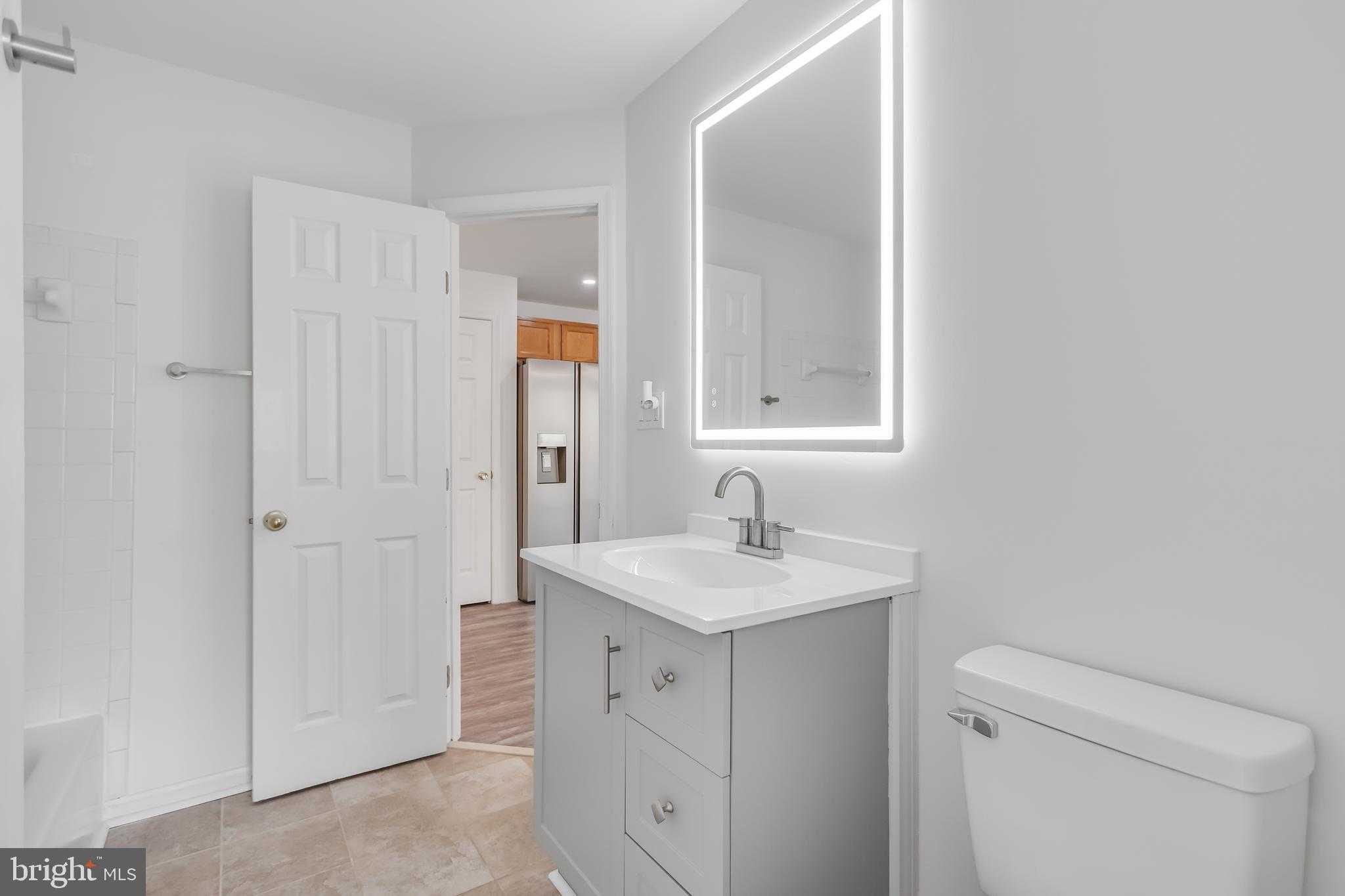 9700 Lake Pointe CT Apt 202 photo 24