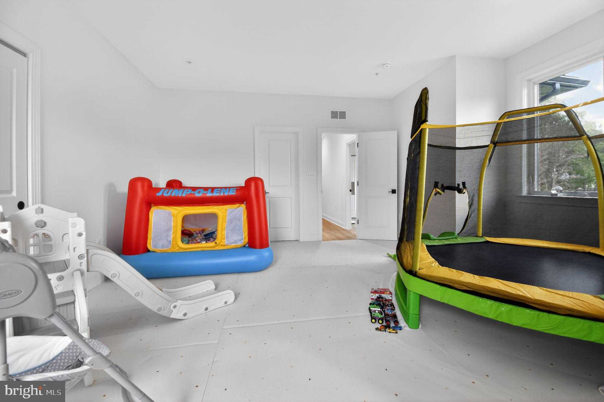 17009 Hughes Rd photo 66