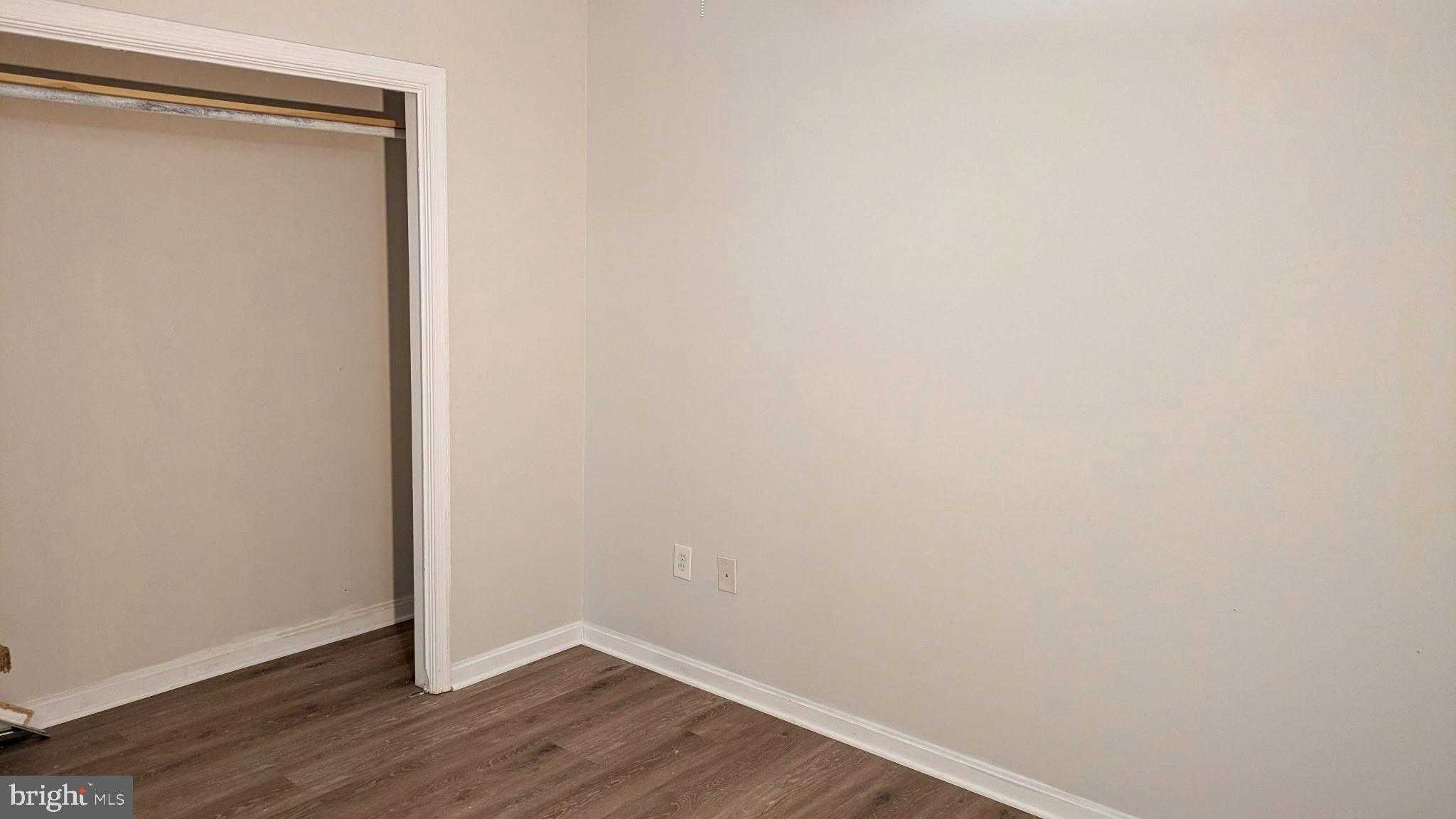 5860 Lilac Cir photo 21