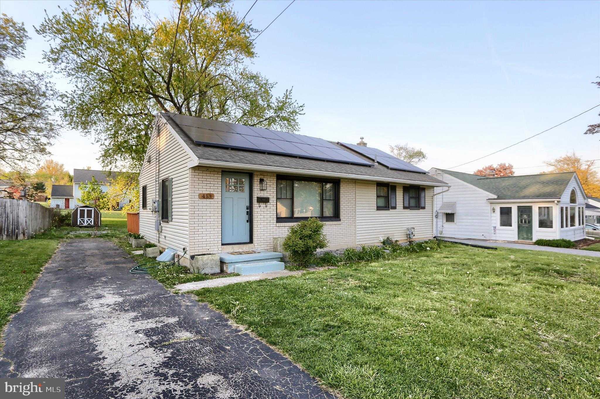 413 Birchland Ave photo 3