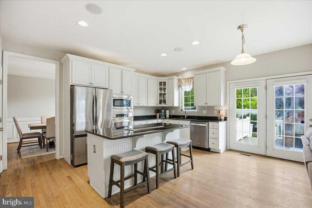 115 Thoroughbred Dr photo 14