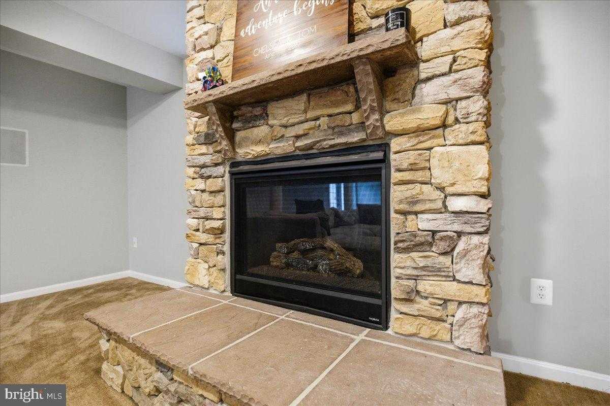 115 Thoroughbred Dr photo 39
