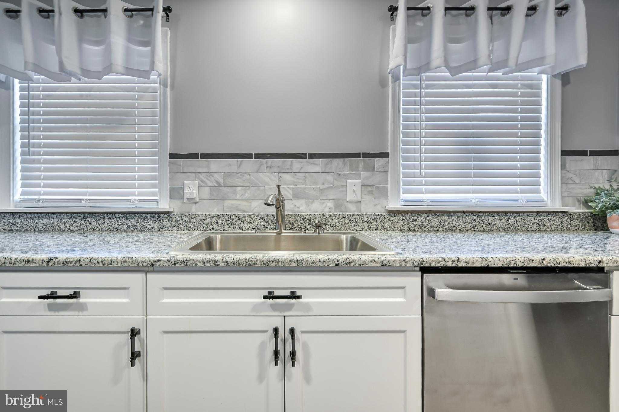 19212 Constitution Hwy photo 9