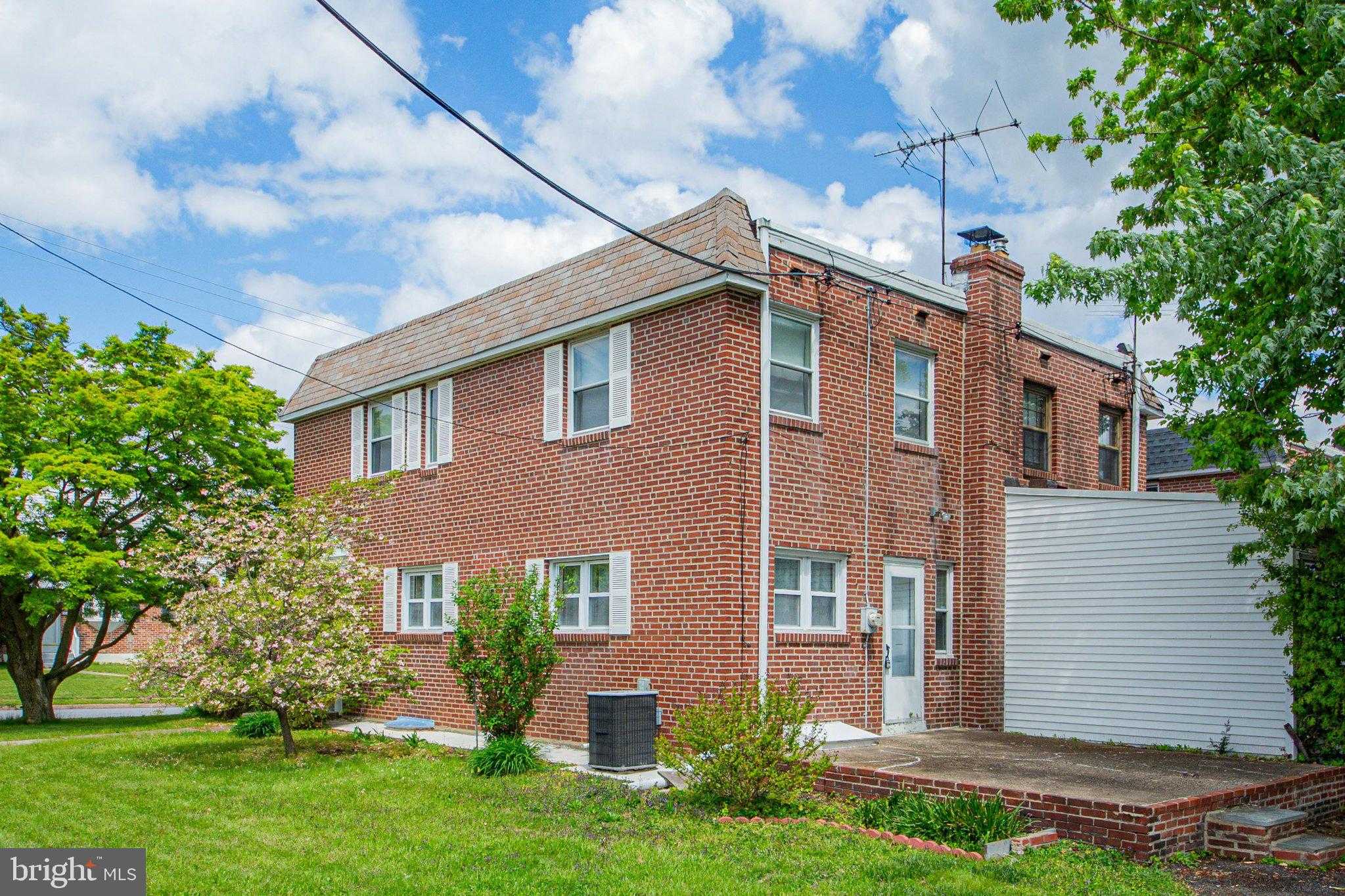 3228 Tom Sweeney Dr photo 4