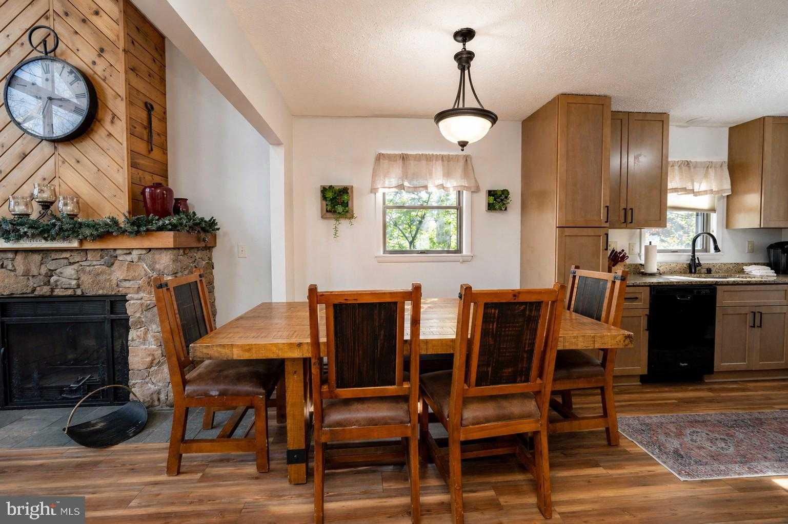 340 S Shore Rd photo 12