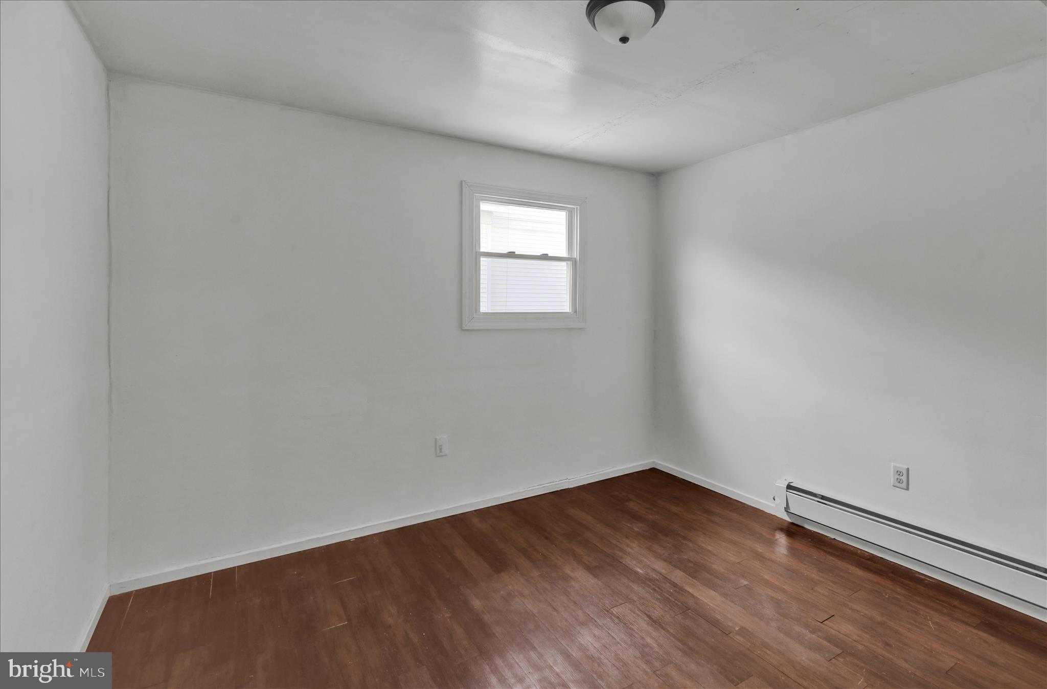 176 Taft Ave photo 5