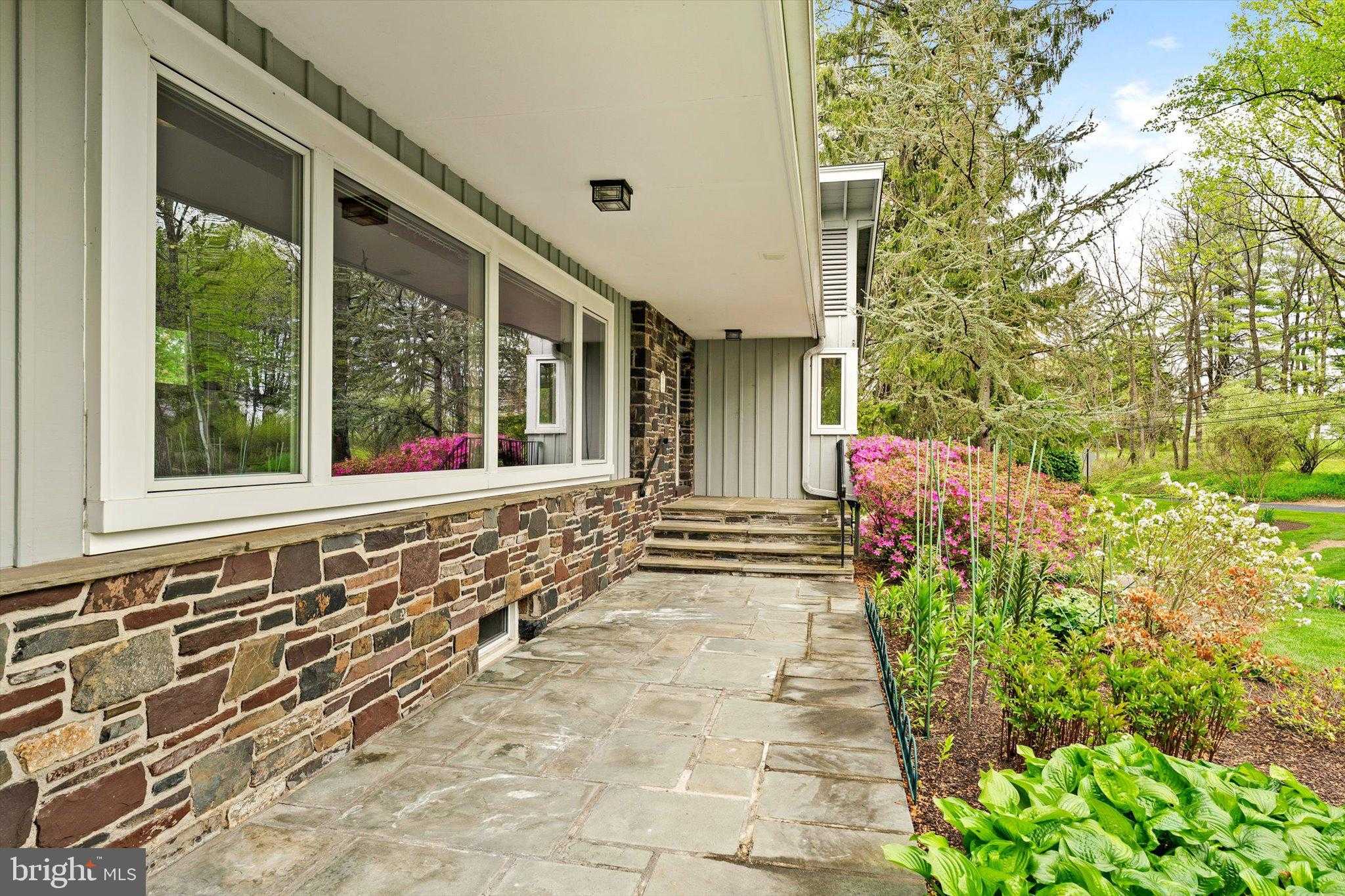 6783 Chapel Rd photo 6