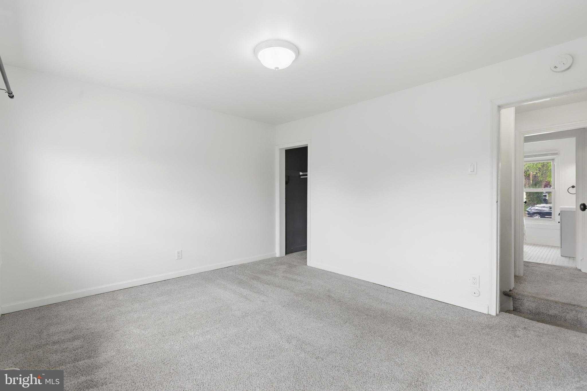 712 Wells St photo 14