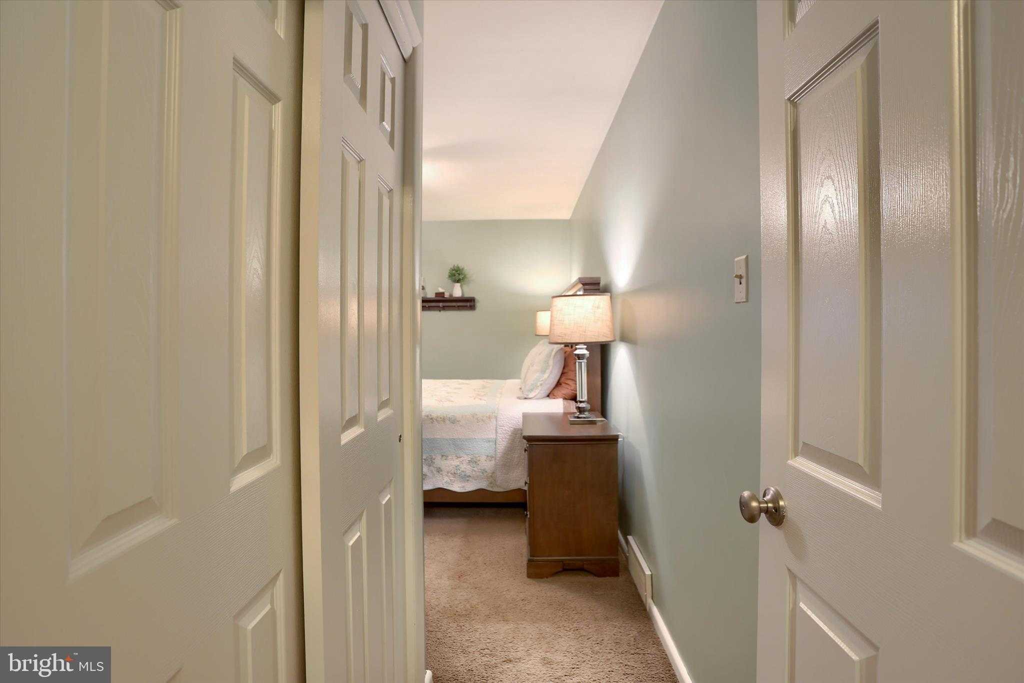 501 Clinton Rd photo 18