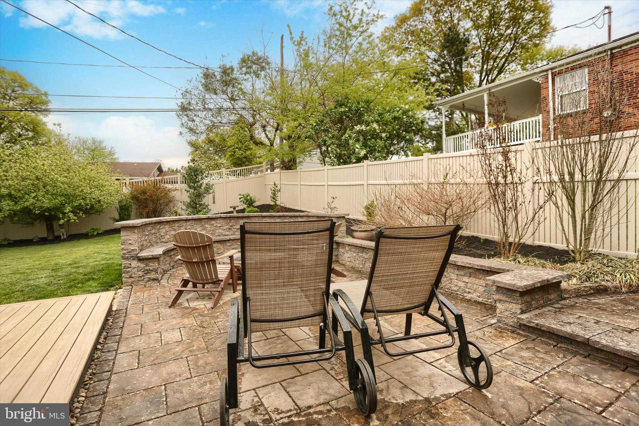 501 Clinton Rd photo 38