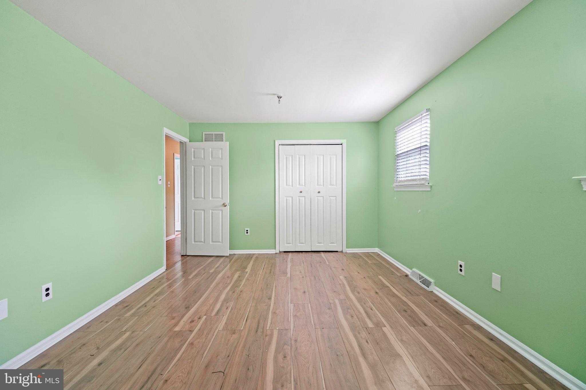 2830 Elliott Ave photo 13