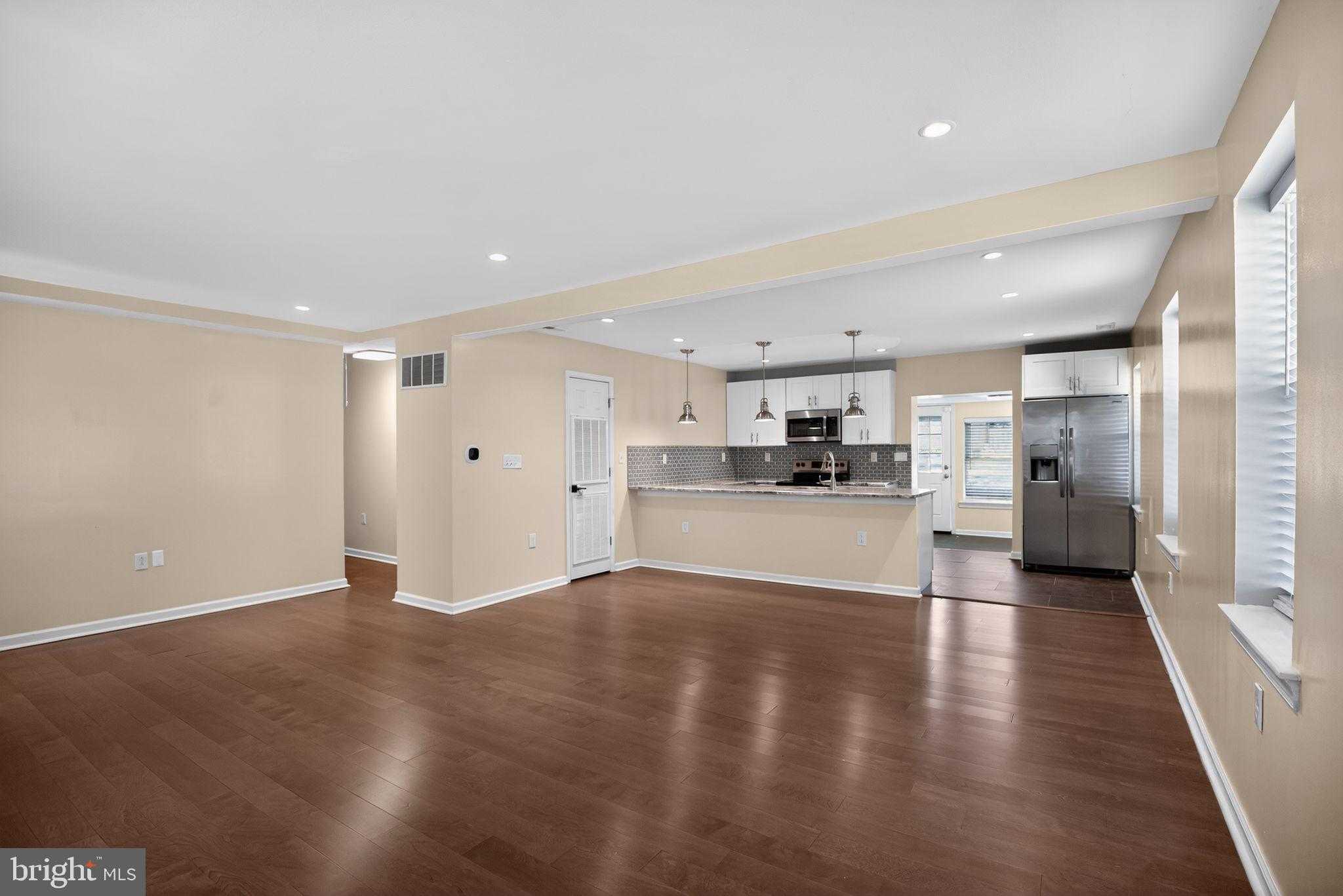 2646 Jenkintown Rd photo 6