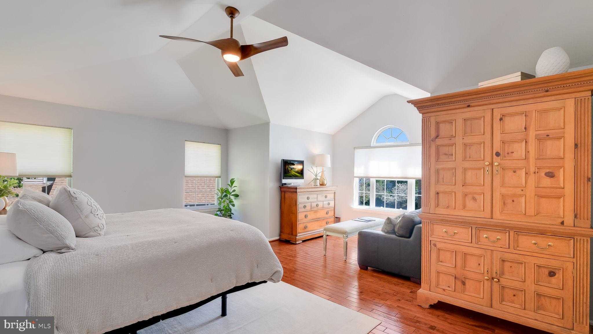 135 Equestrian Dr photo 17