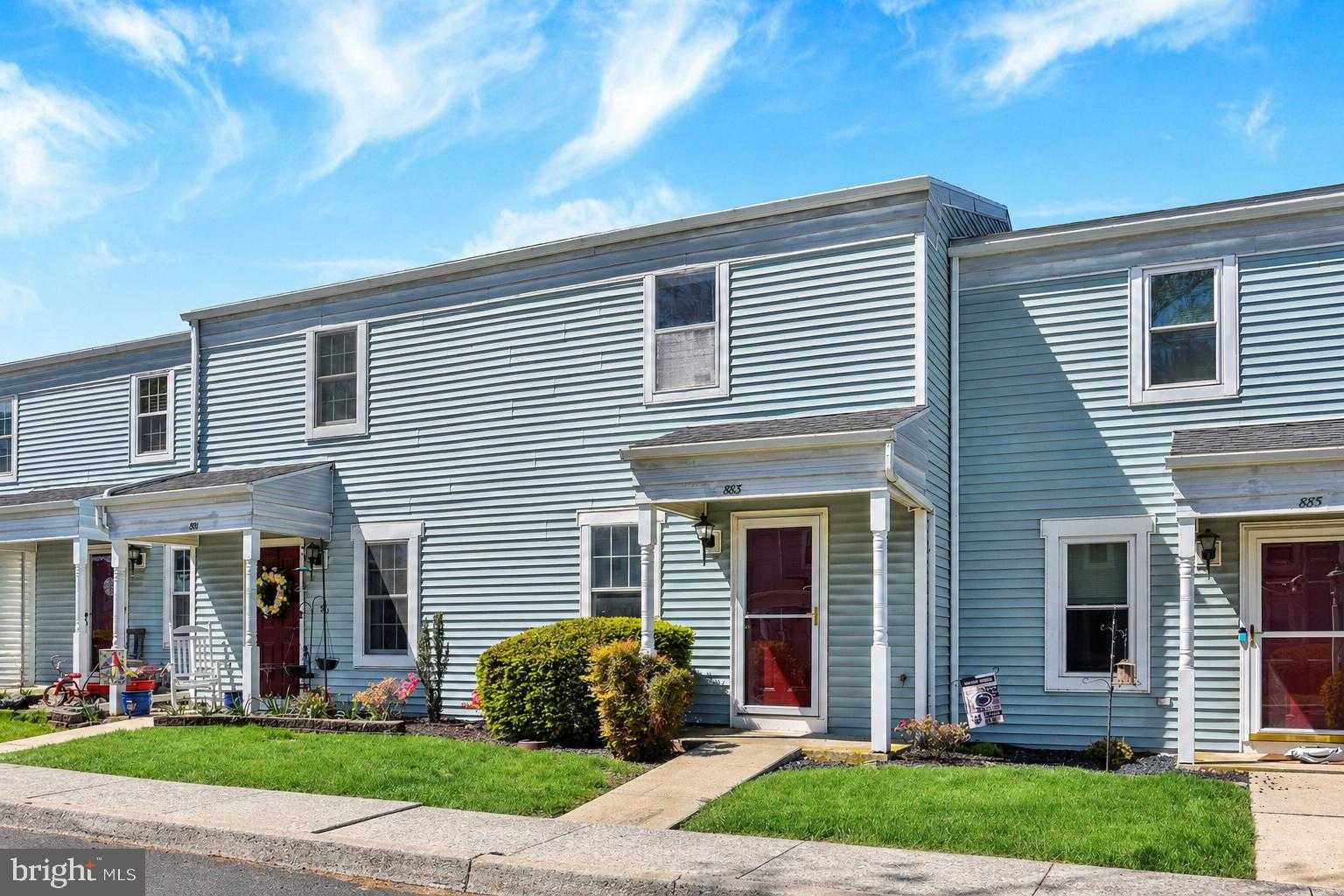 883 Old Silver Spring Rd photo 2