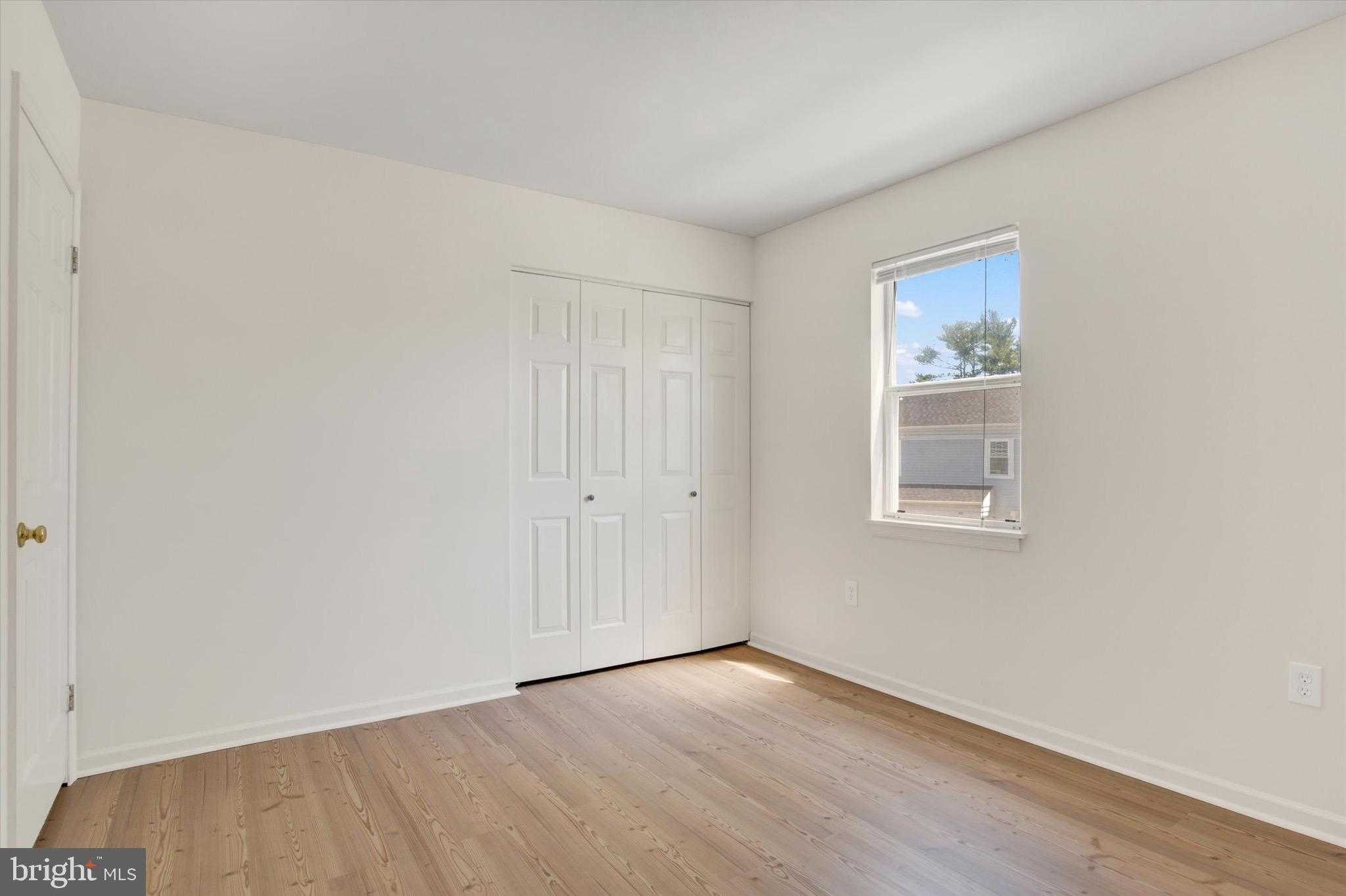 883 Old Silver Spring Rd photo 20