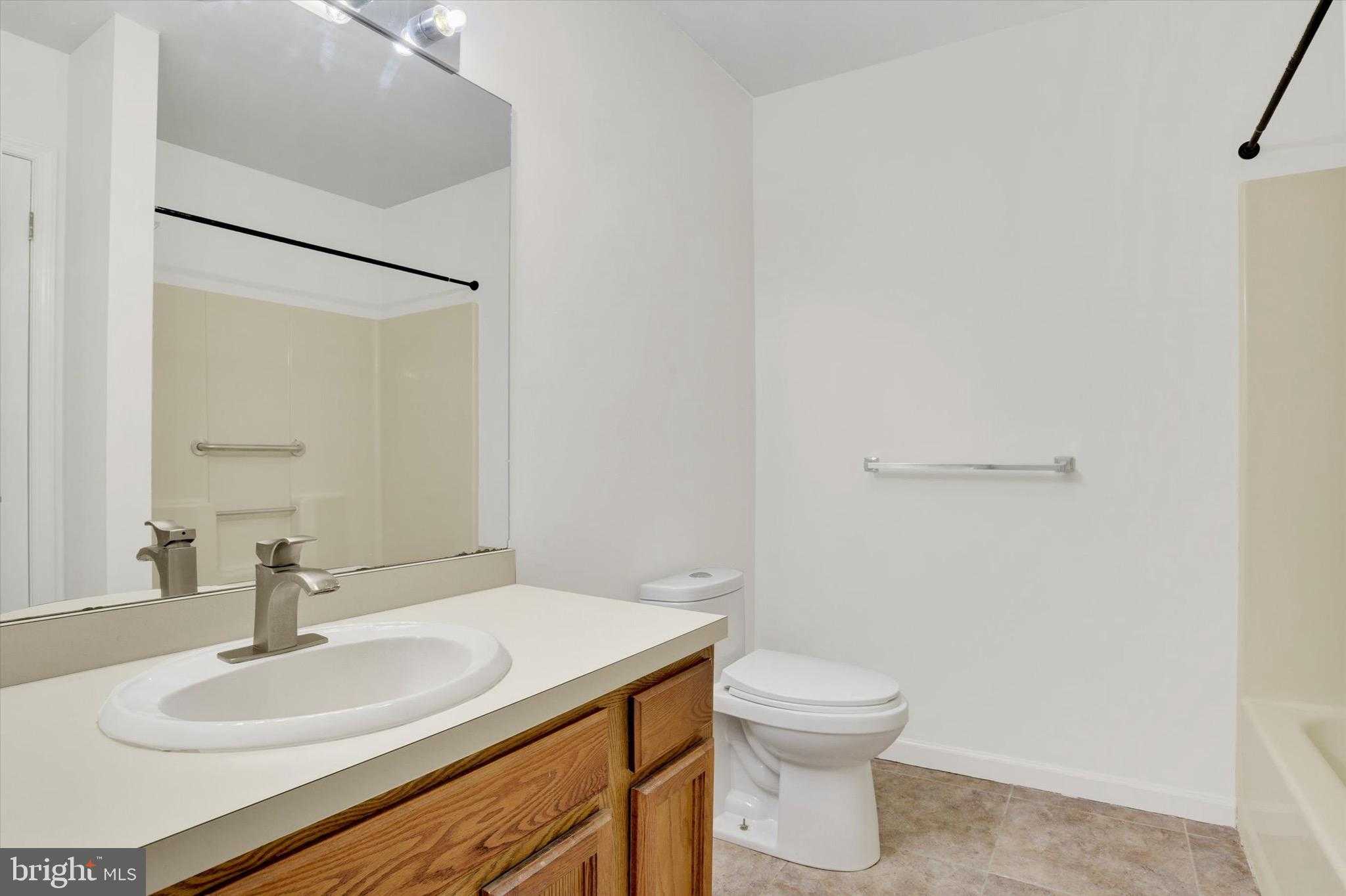 883 Old Silver Spring Rd photo 22