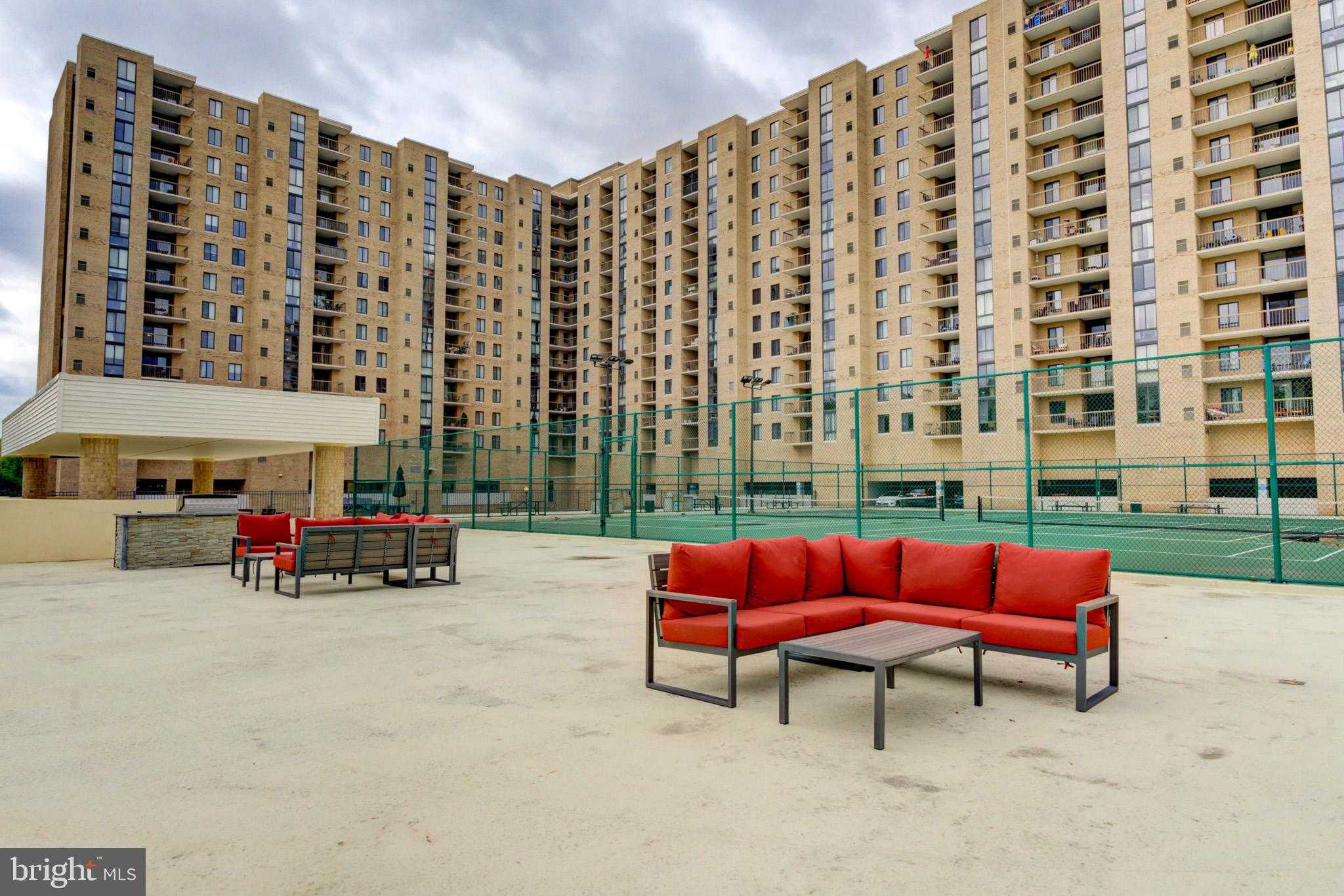 4500 S Four Mile Run Dr Apt 1220 photo 90