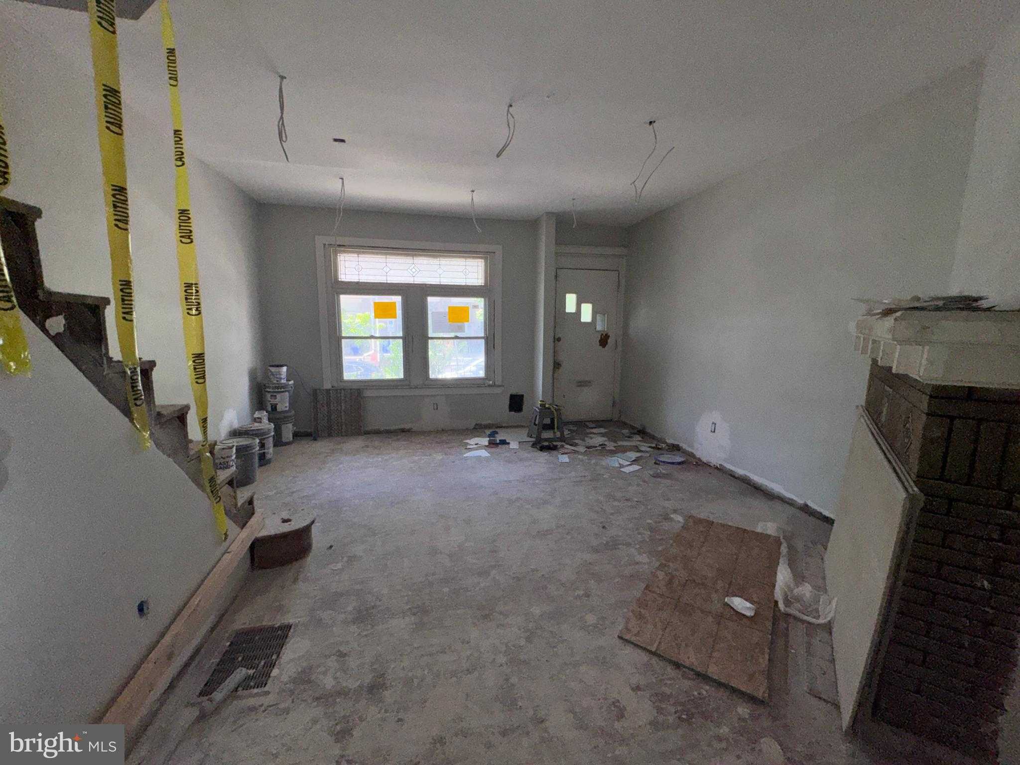 107 N Ruby St photo 4