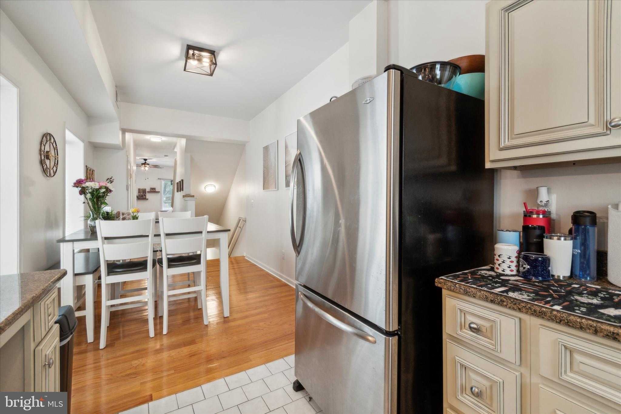 408 E Girard Ave photo 8