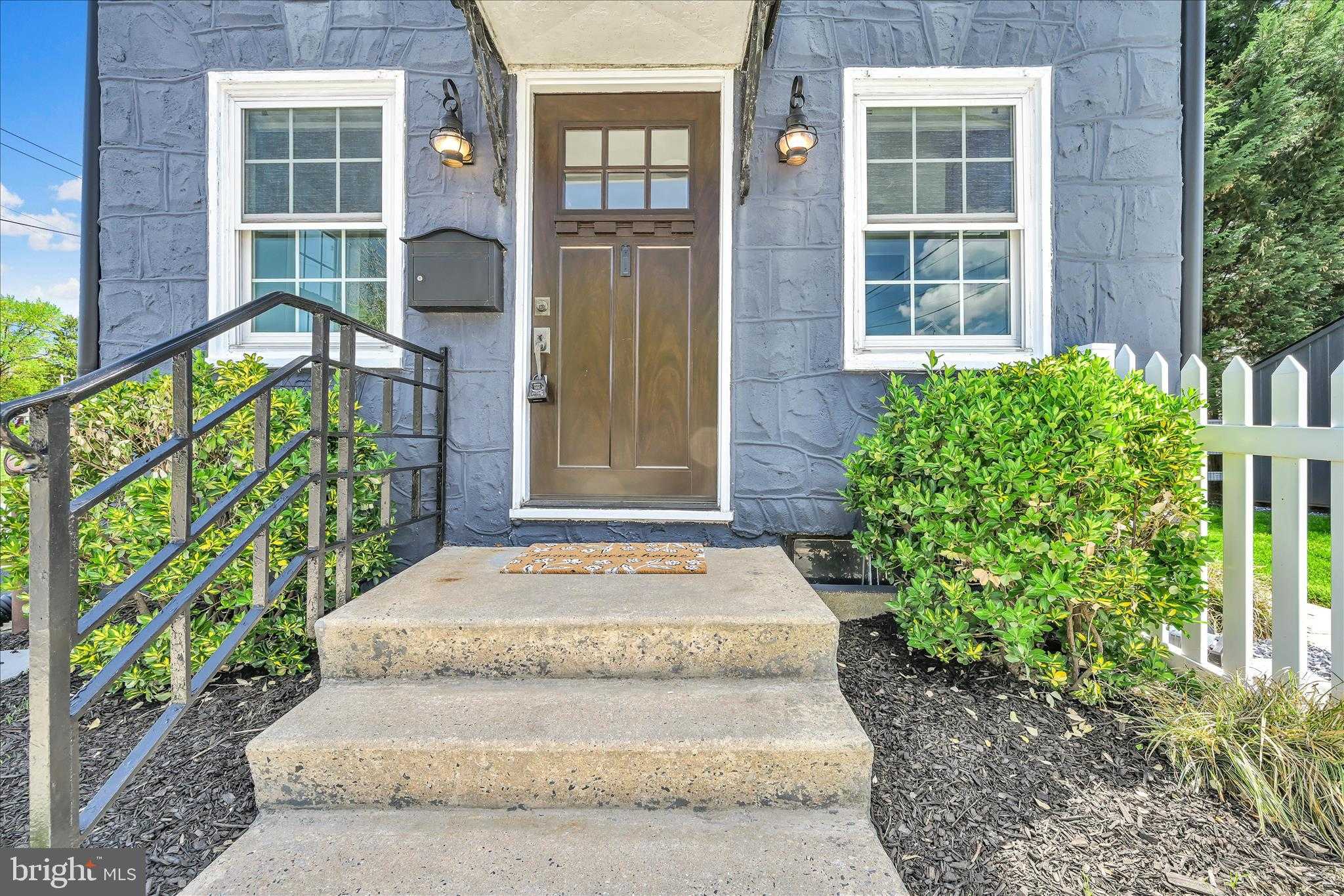 560 Columbia Ave photo 7