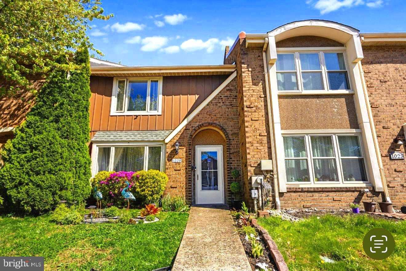 1025 Bedlington Pl photo 1