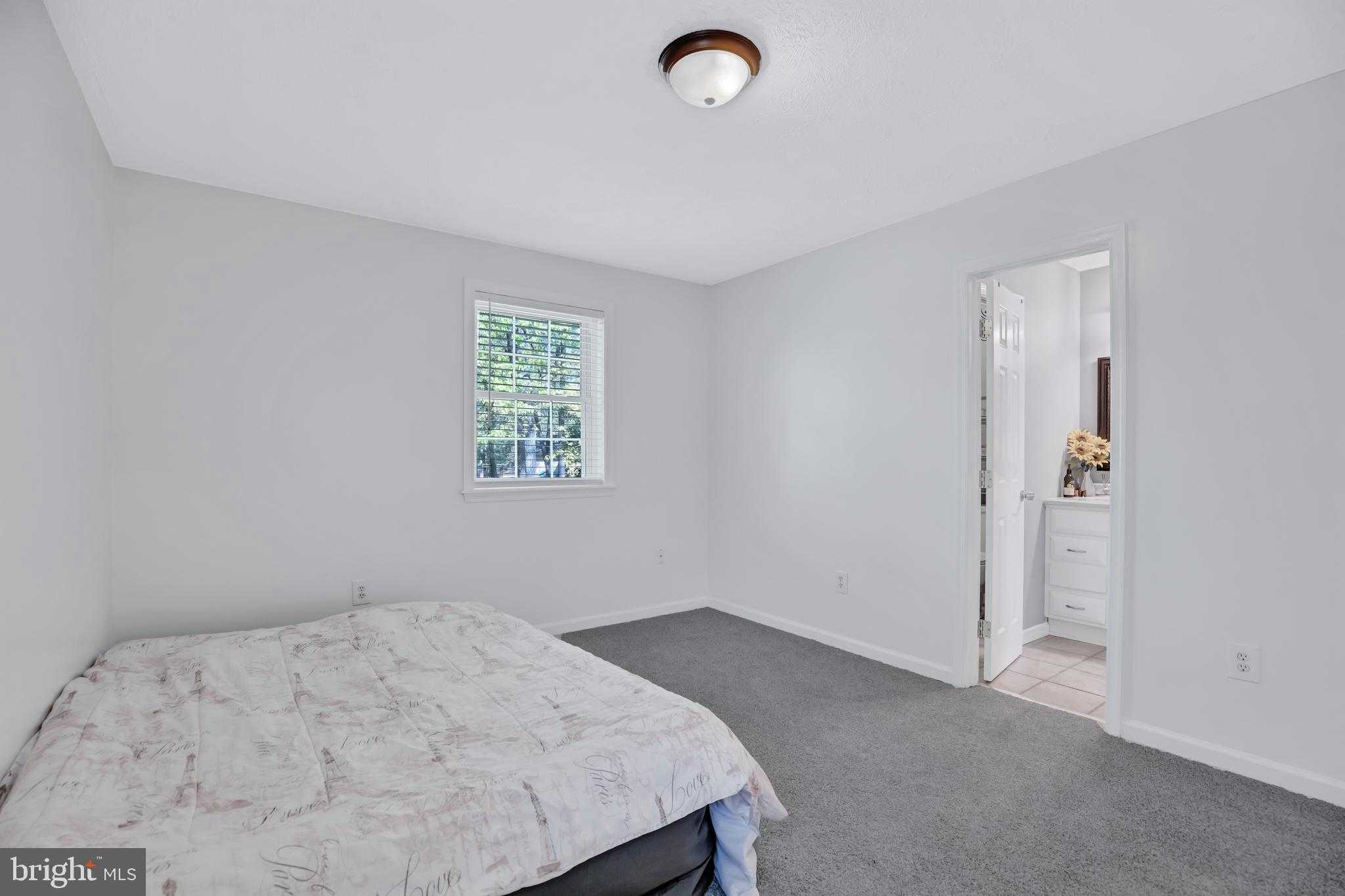 3033 Blackland CT photo 20