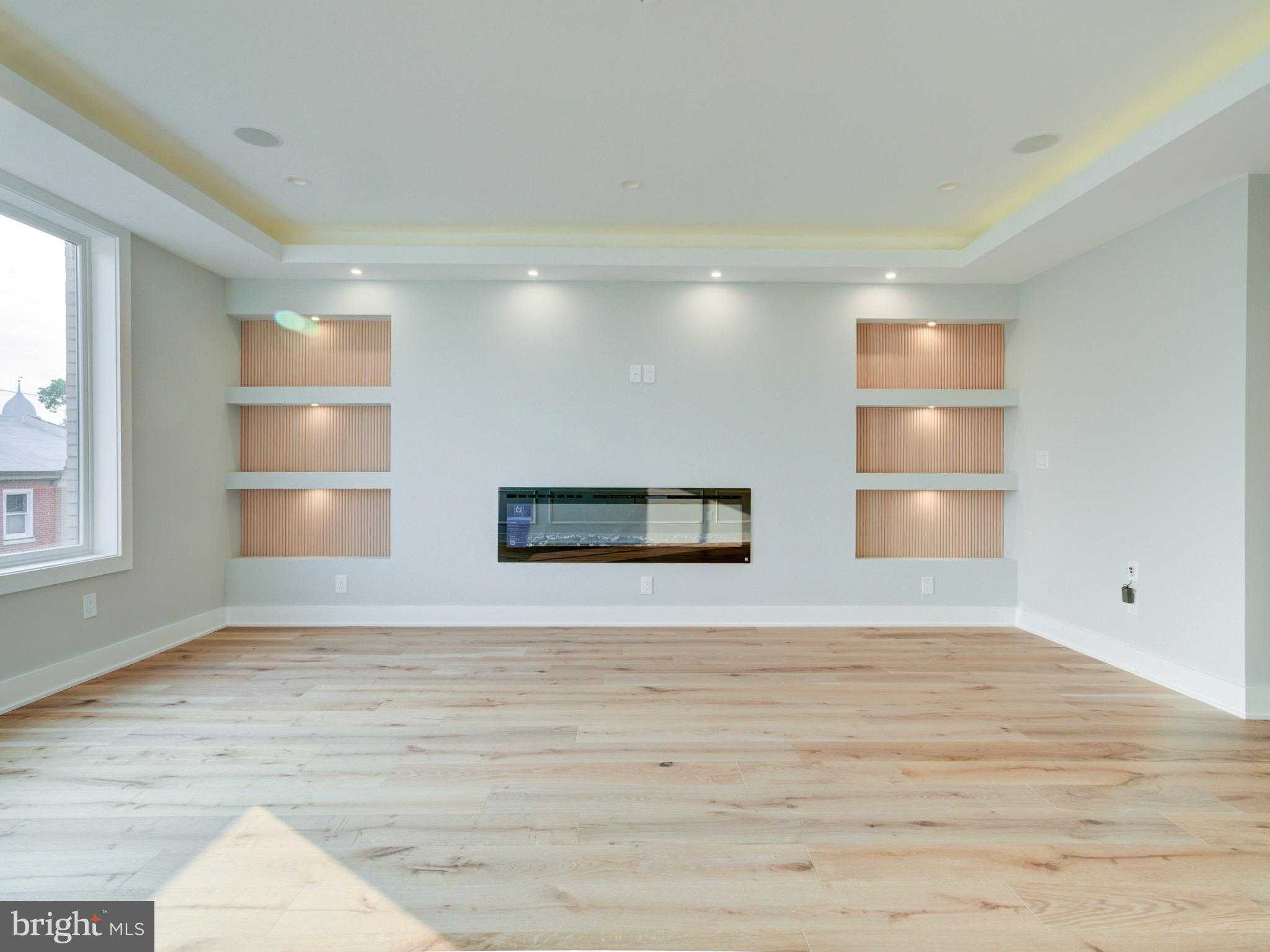 1019 E Palmer St photo 28