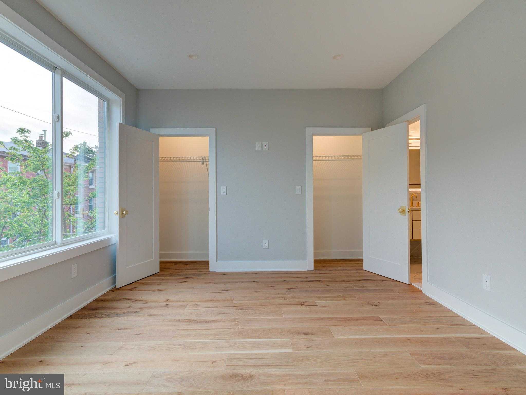 1019 E Palmer St photo 40