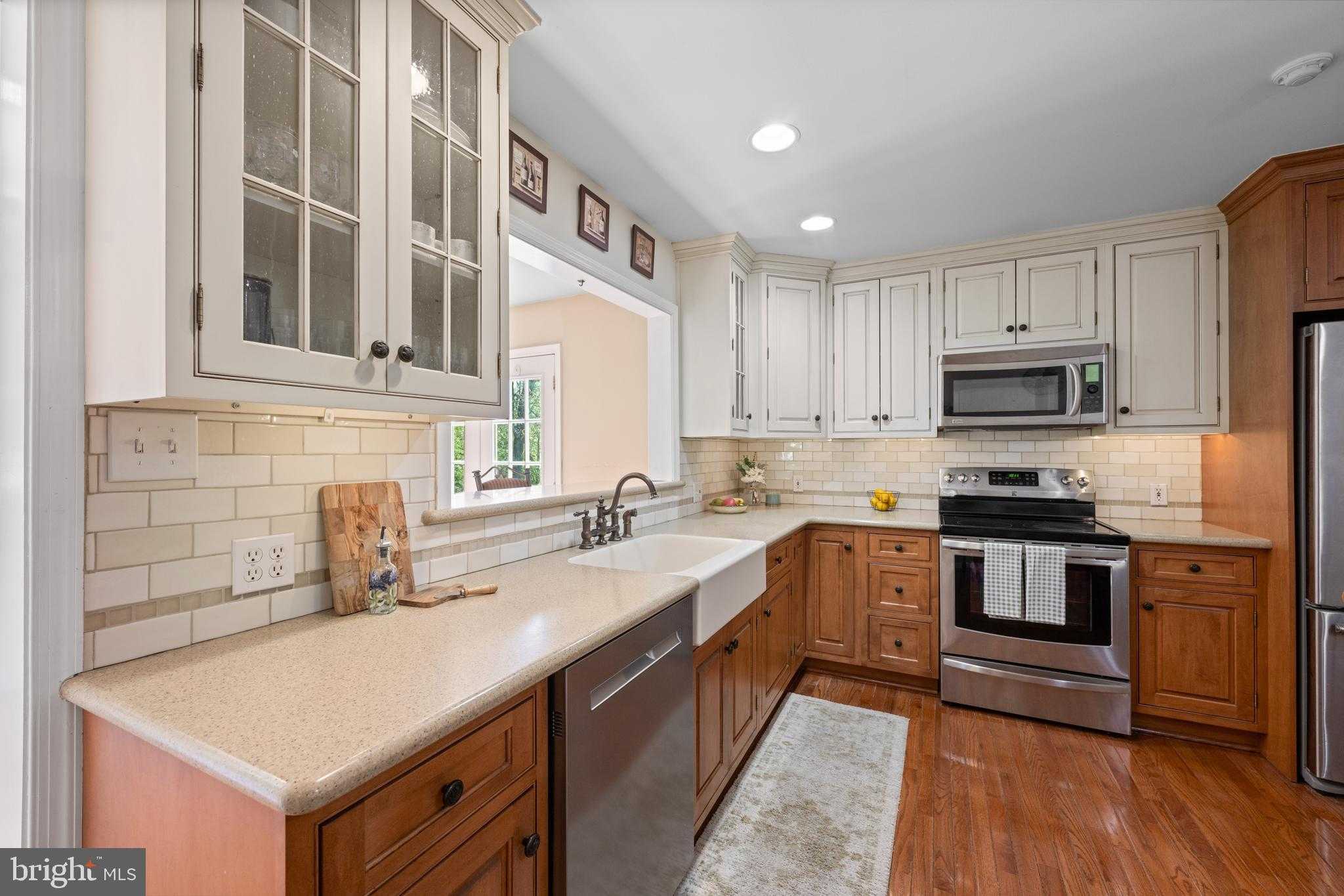 1431 Clover Ln photo 11