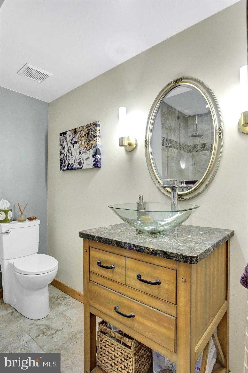 609 Cherrington Dr photo 22