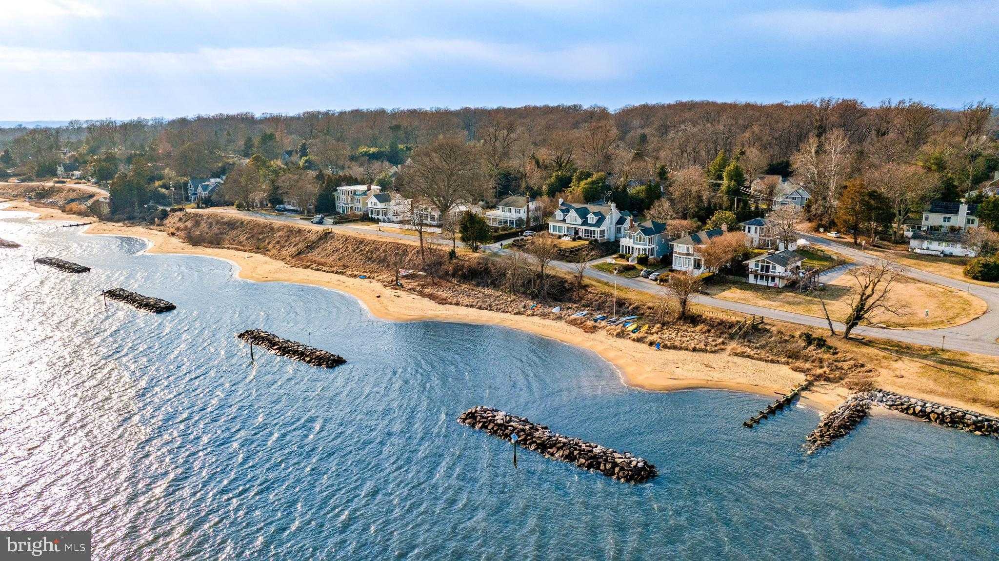 113 Bay Dr photo 3