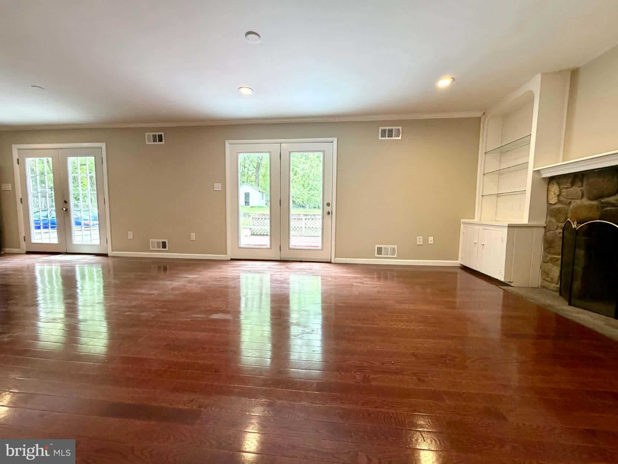 13608 Creekside Dr photo 13