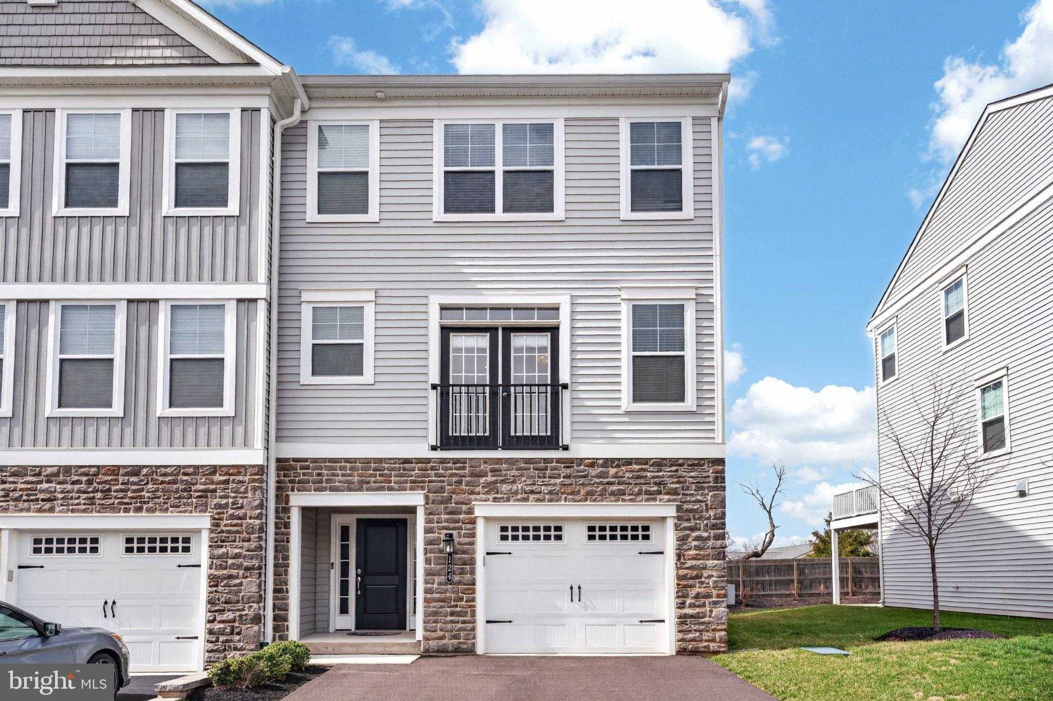 124 Everleigh Dr photo 1