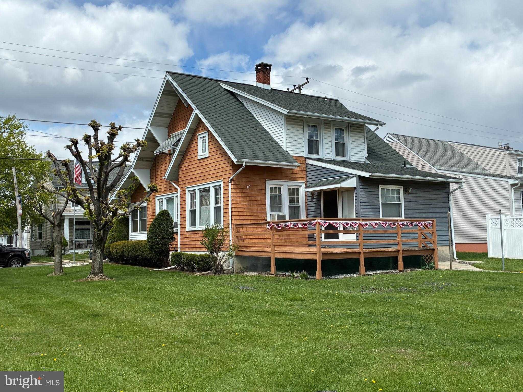 24 E High St photo 22