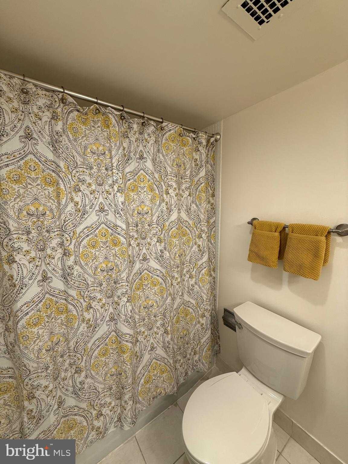 7501 Democracy Blvd Apt B315 photo 21