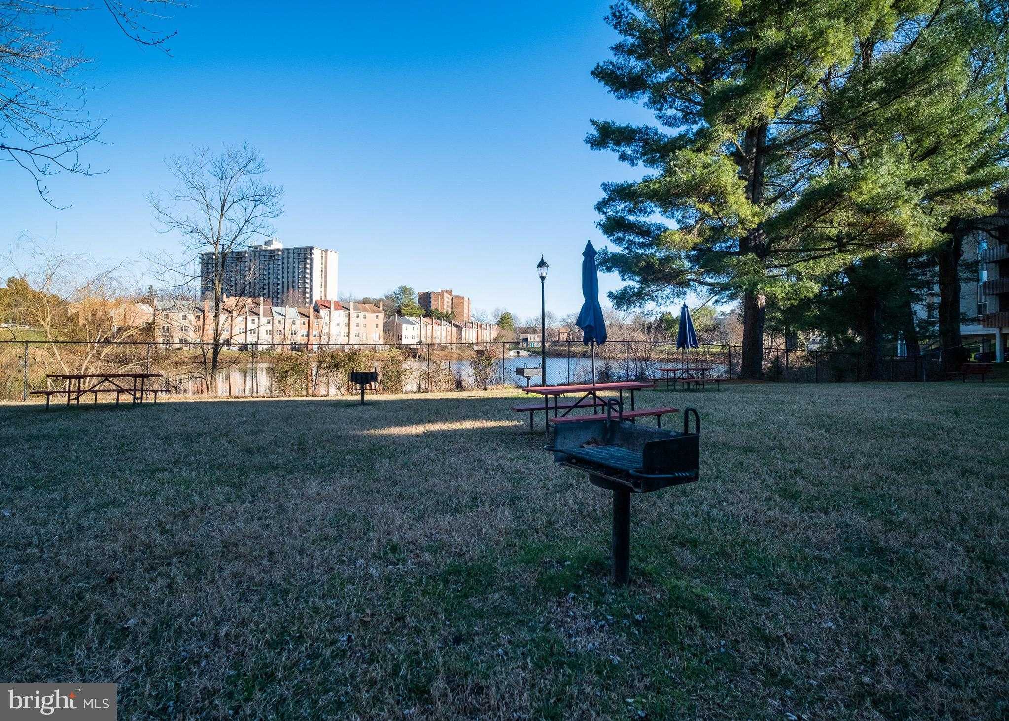 7501 Democracy Blvd Apt B315 photo 35