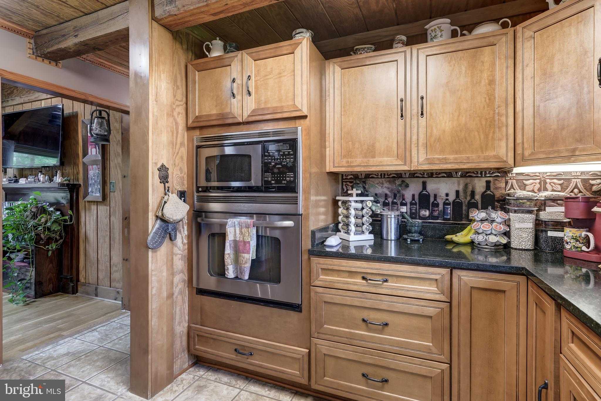 516 Apple Grove Rd photo 17