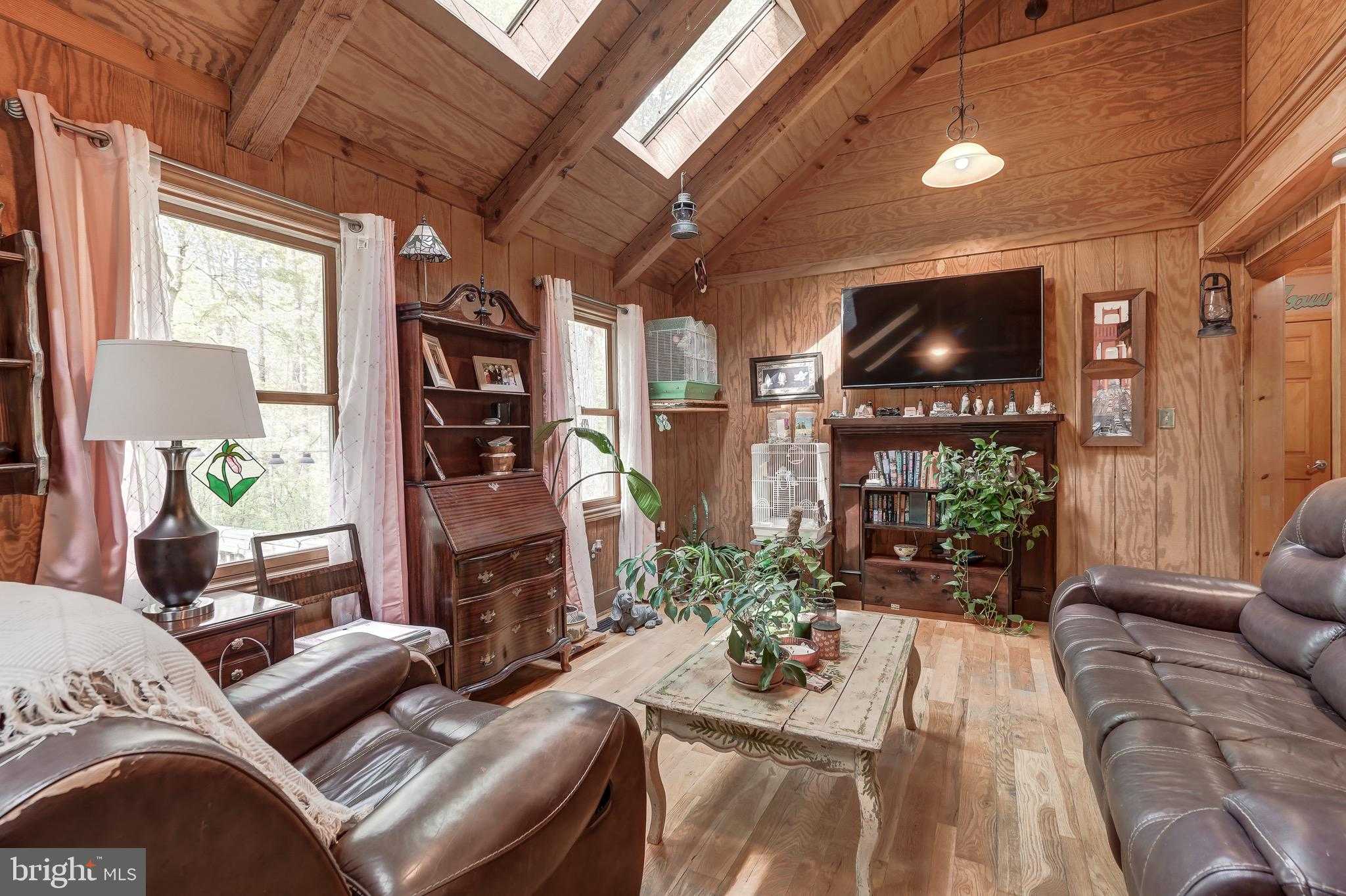 516 Apple Grove Rd photo 9