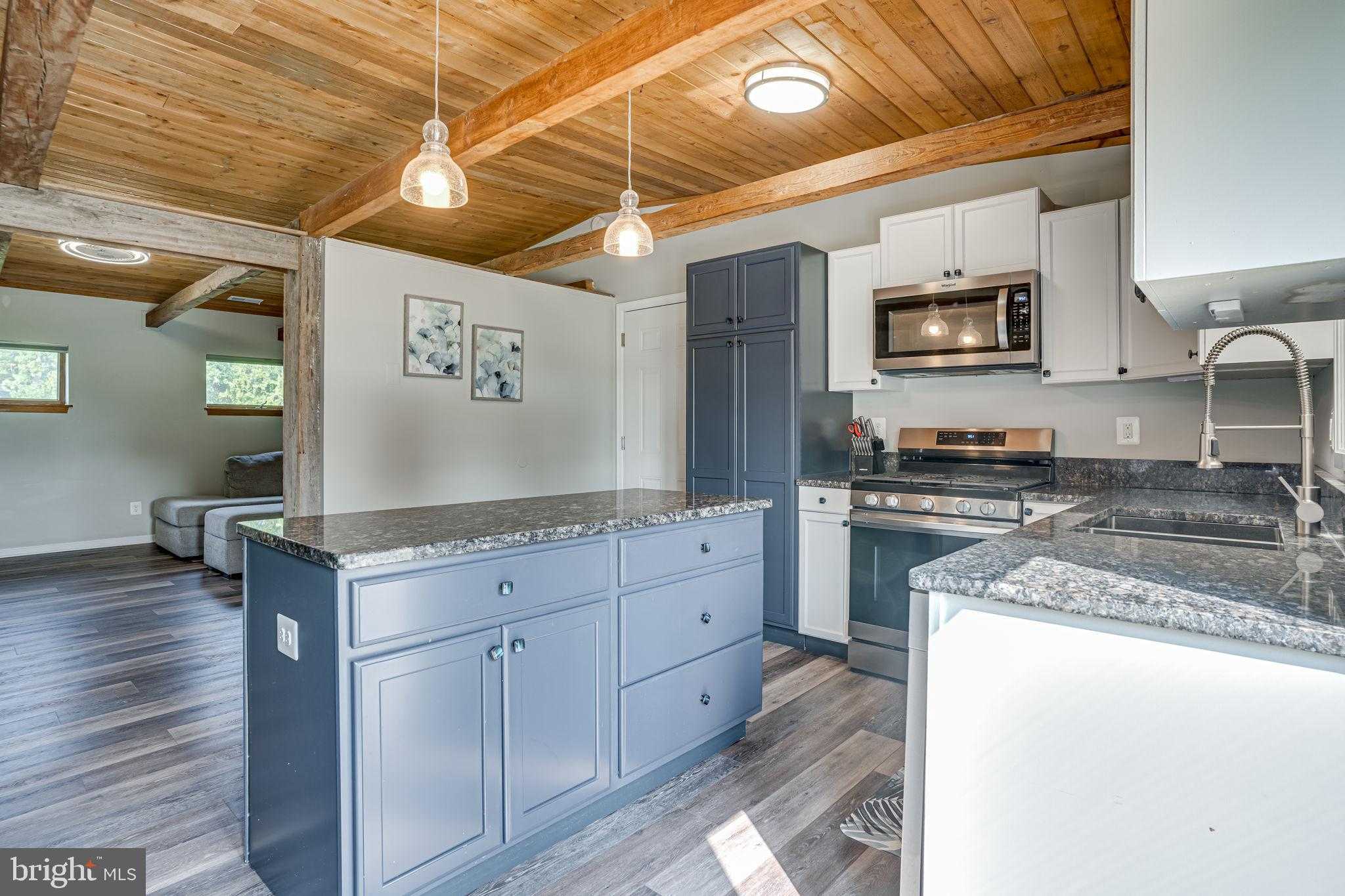 920 Woods Rd photo 26