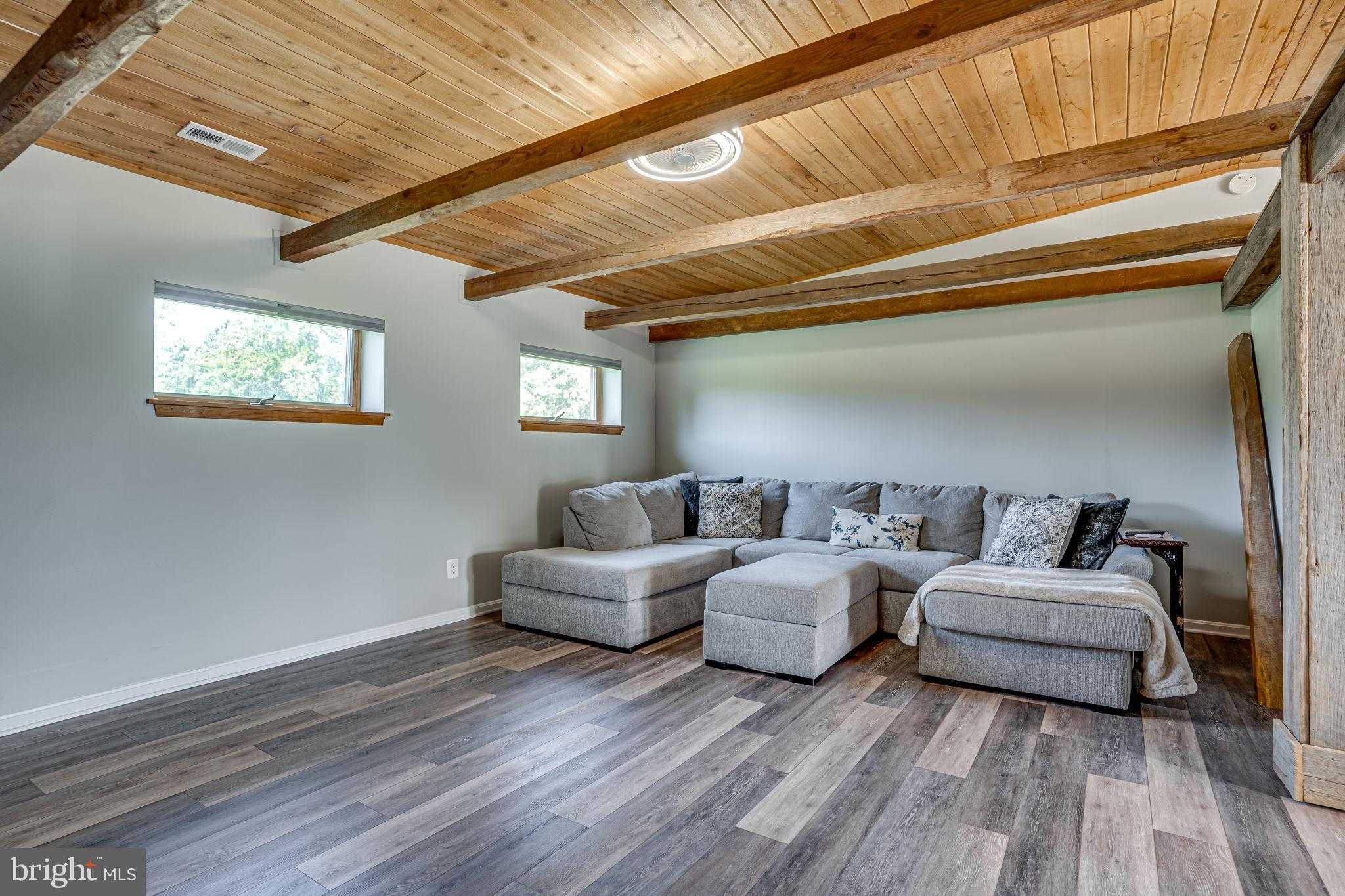 920 Woods Rd photo 30