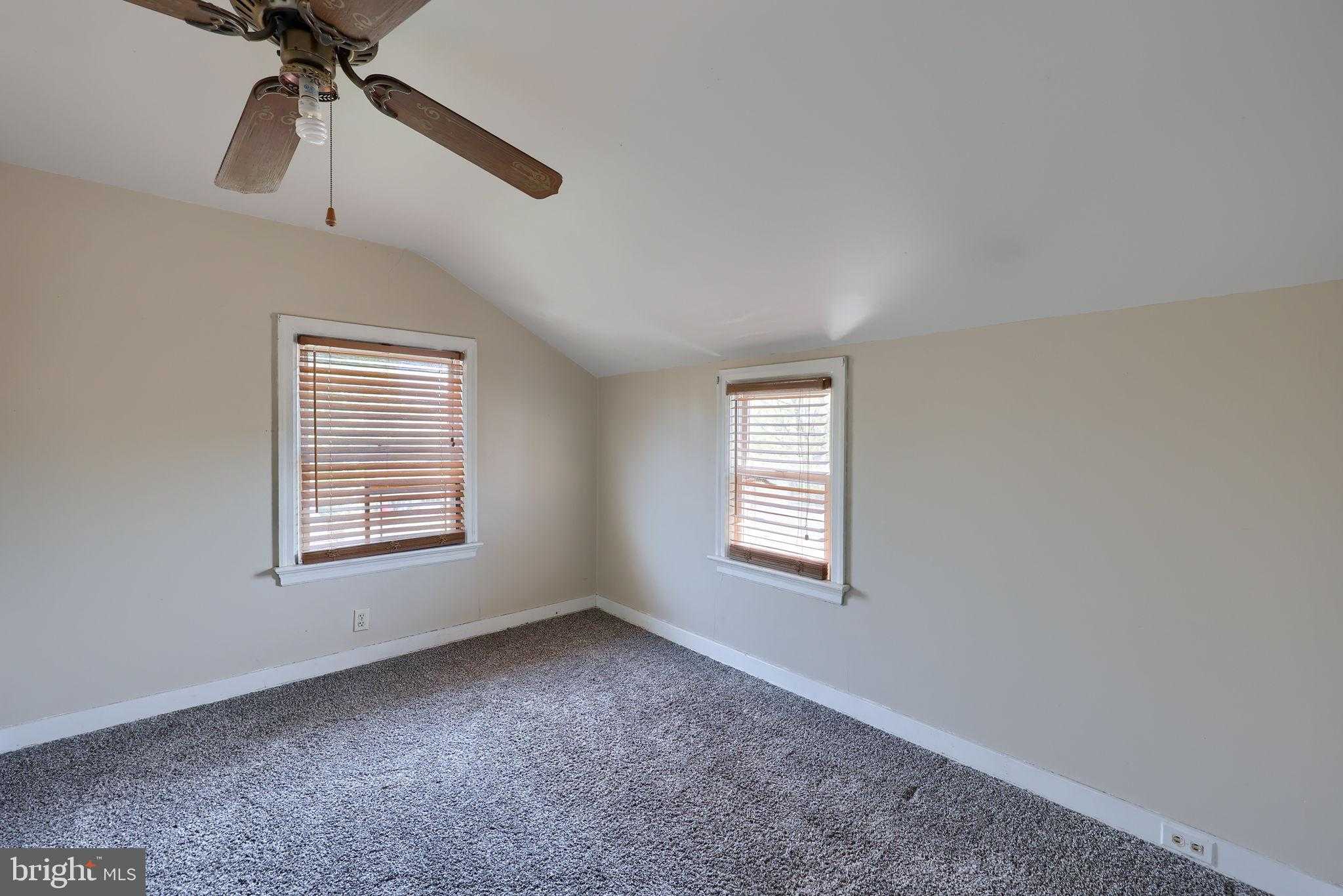 1310 Clark St photo 16