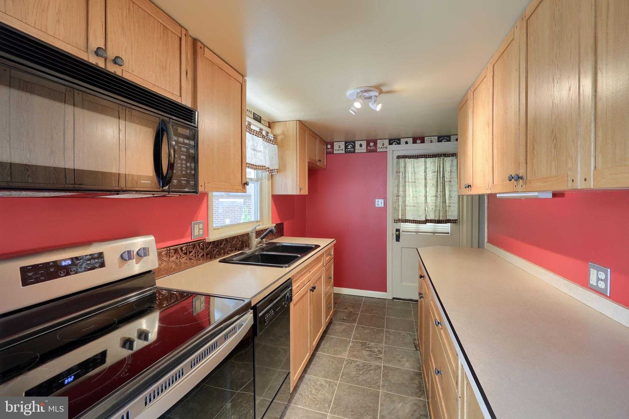 1310 Clark St photo 20