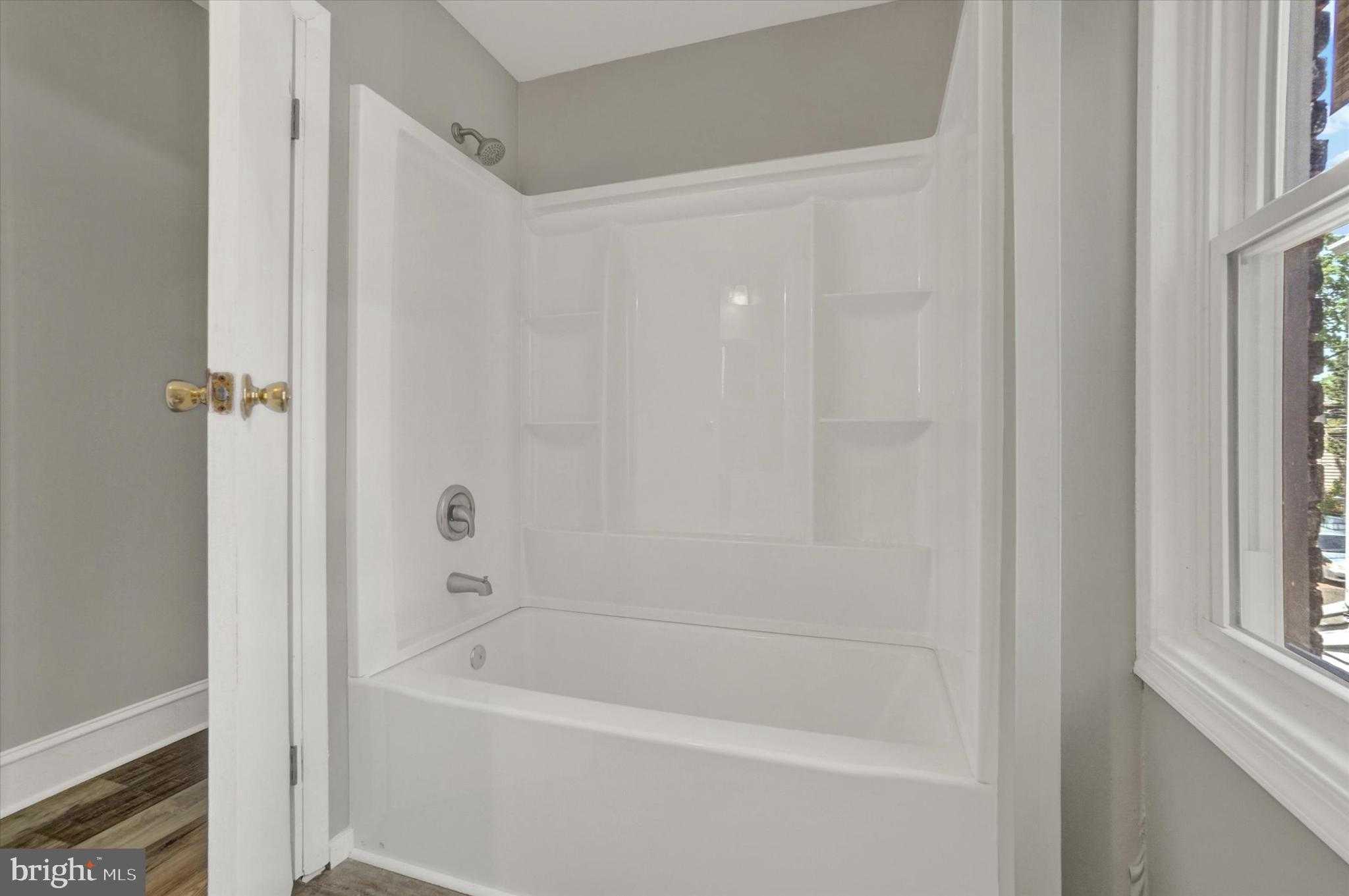 625 Lincoln Dr photo 12