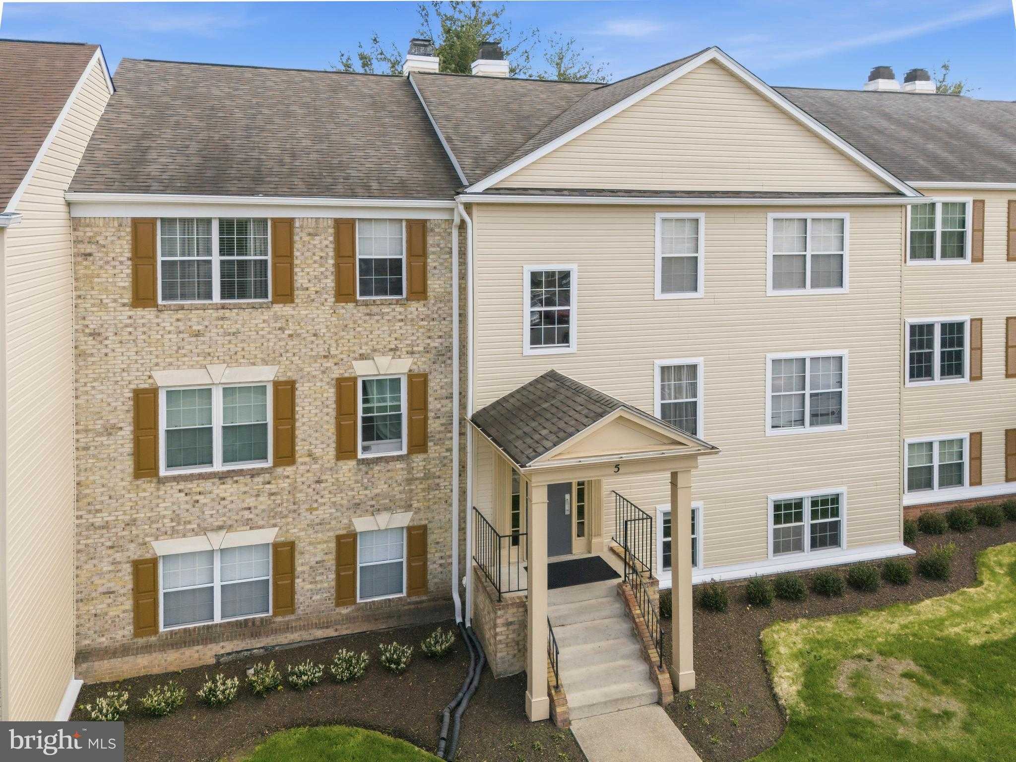 5 Normandy Square CT # 1b photo 23
