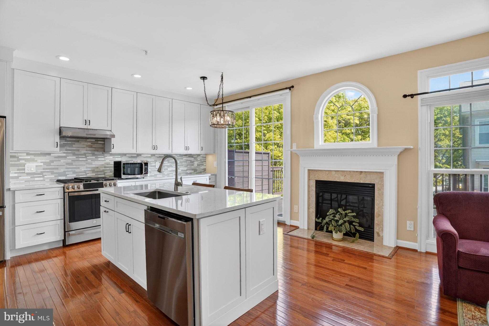 9574 Lagersfield Cir photo 11