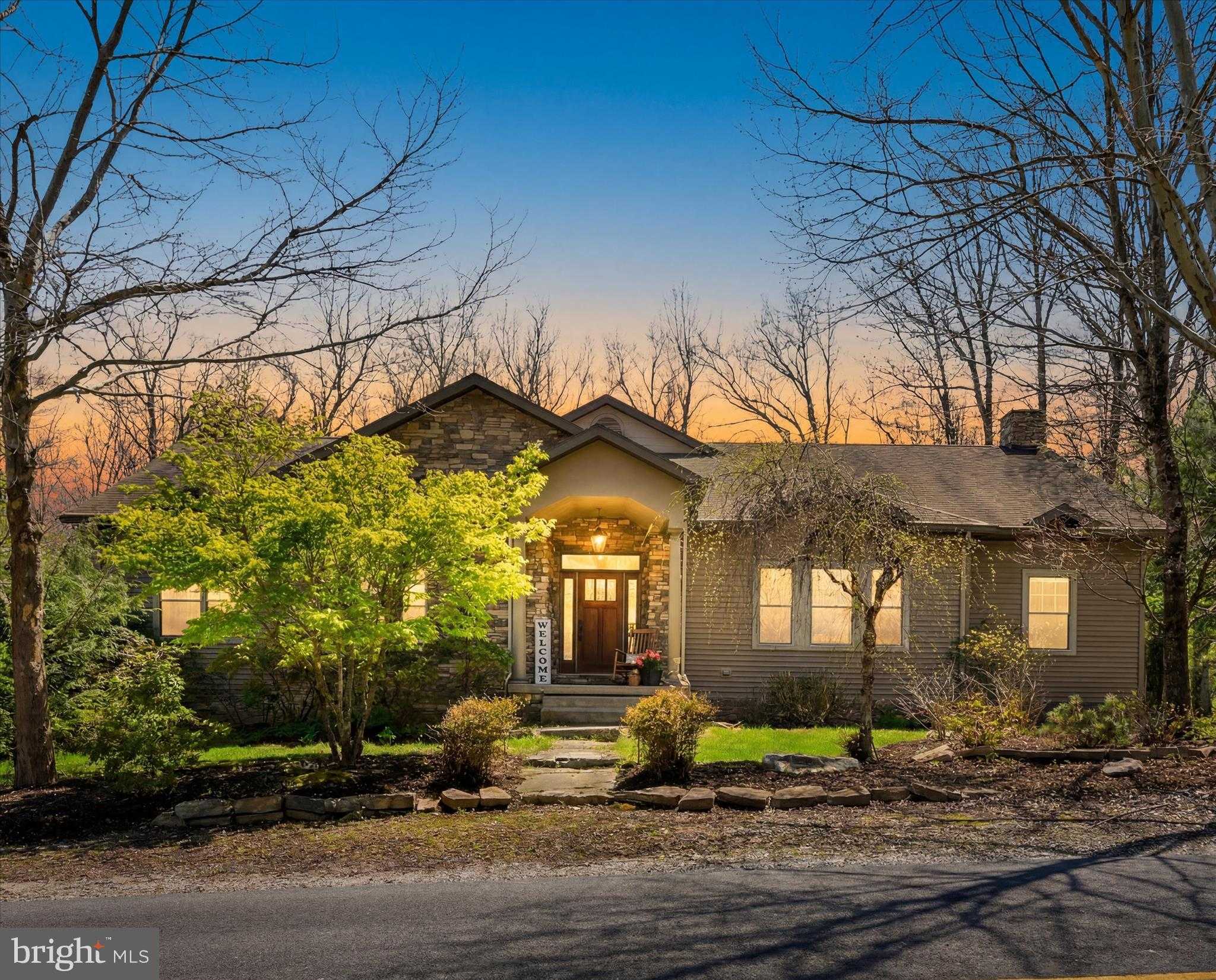 220 Lake Dr photo 1