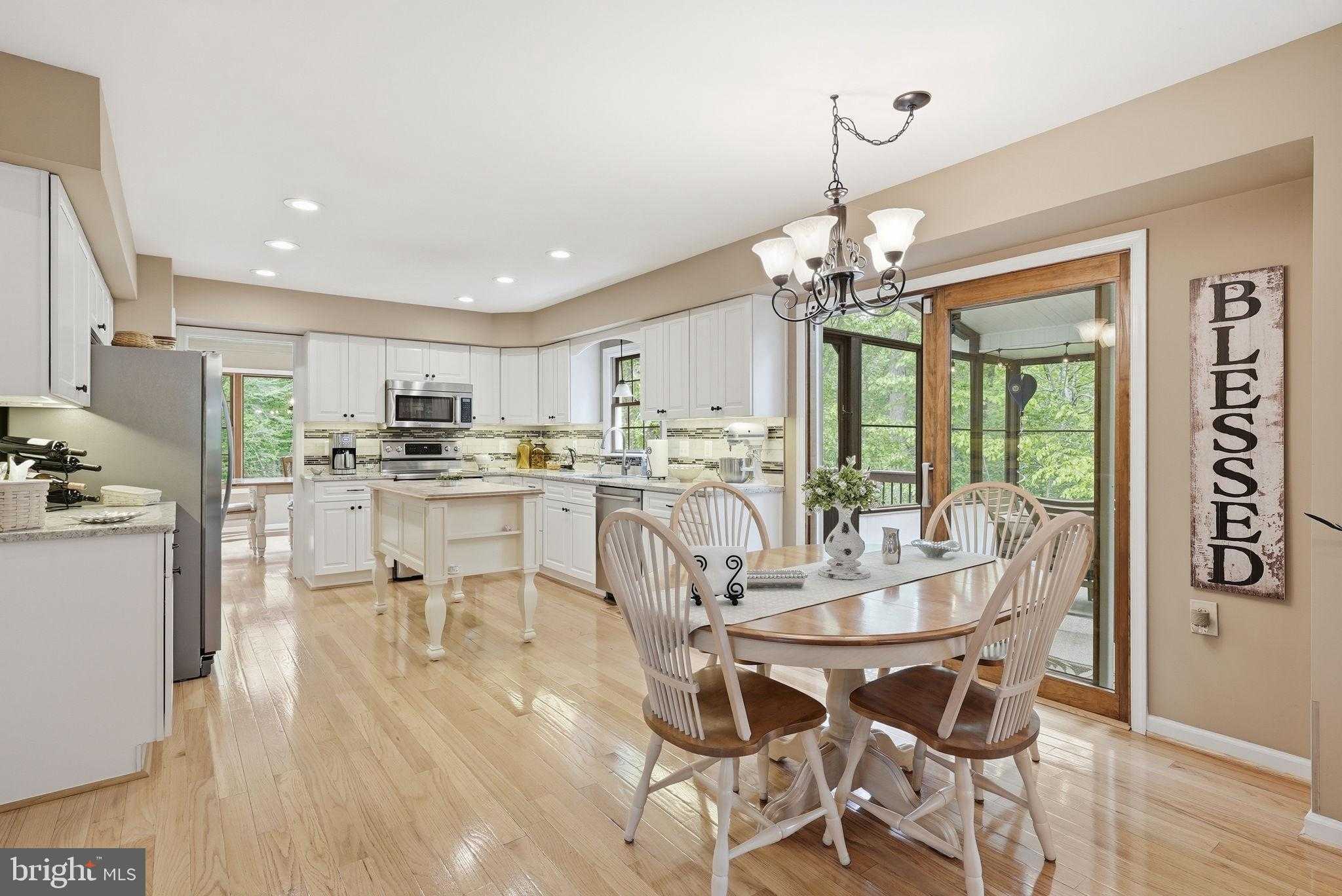 5750 Laurel Glen CT photo 18