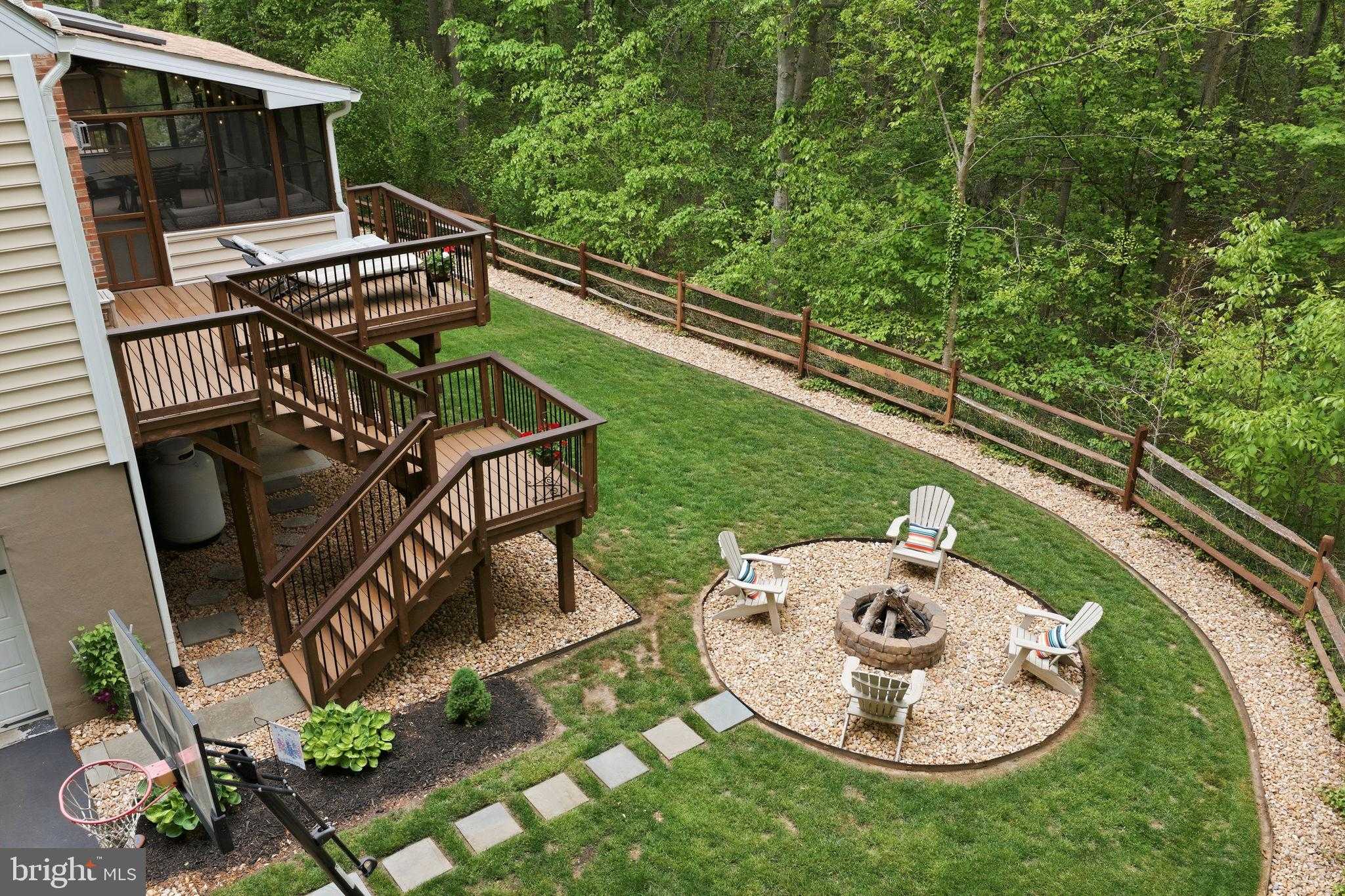 5750 Laurel Glen CT photo 3