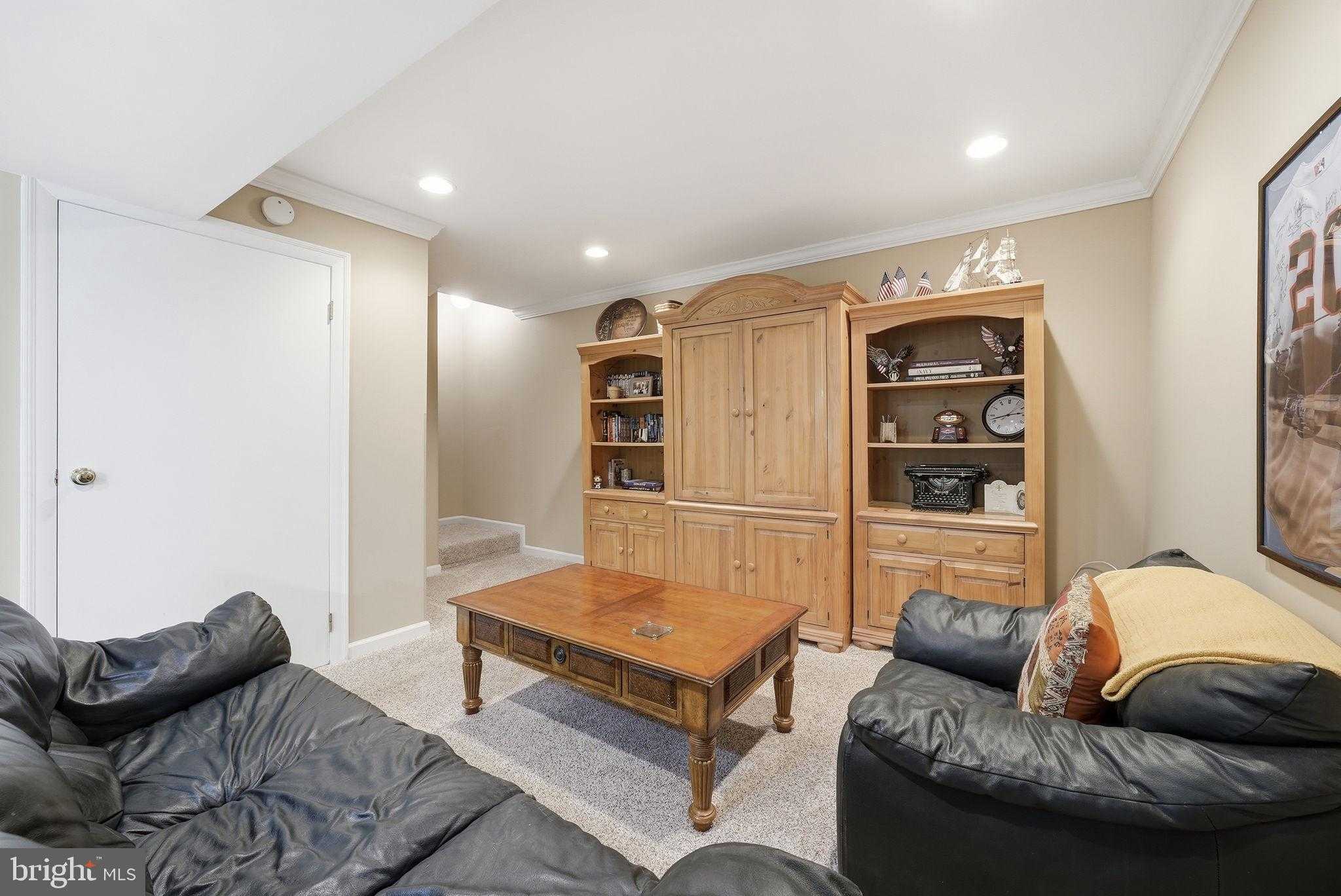 5750 Laurel Glen CT photo 39